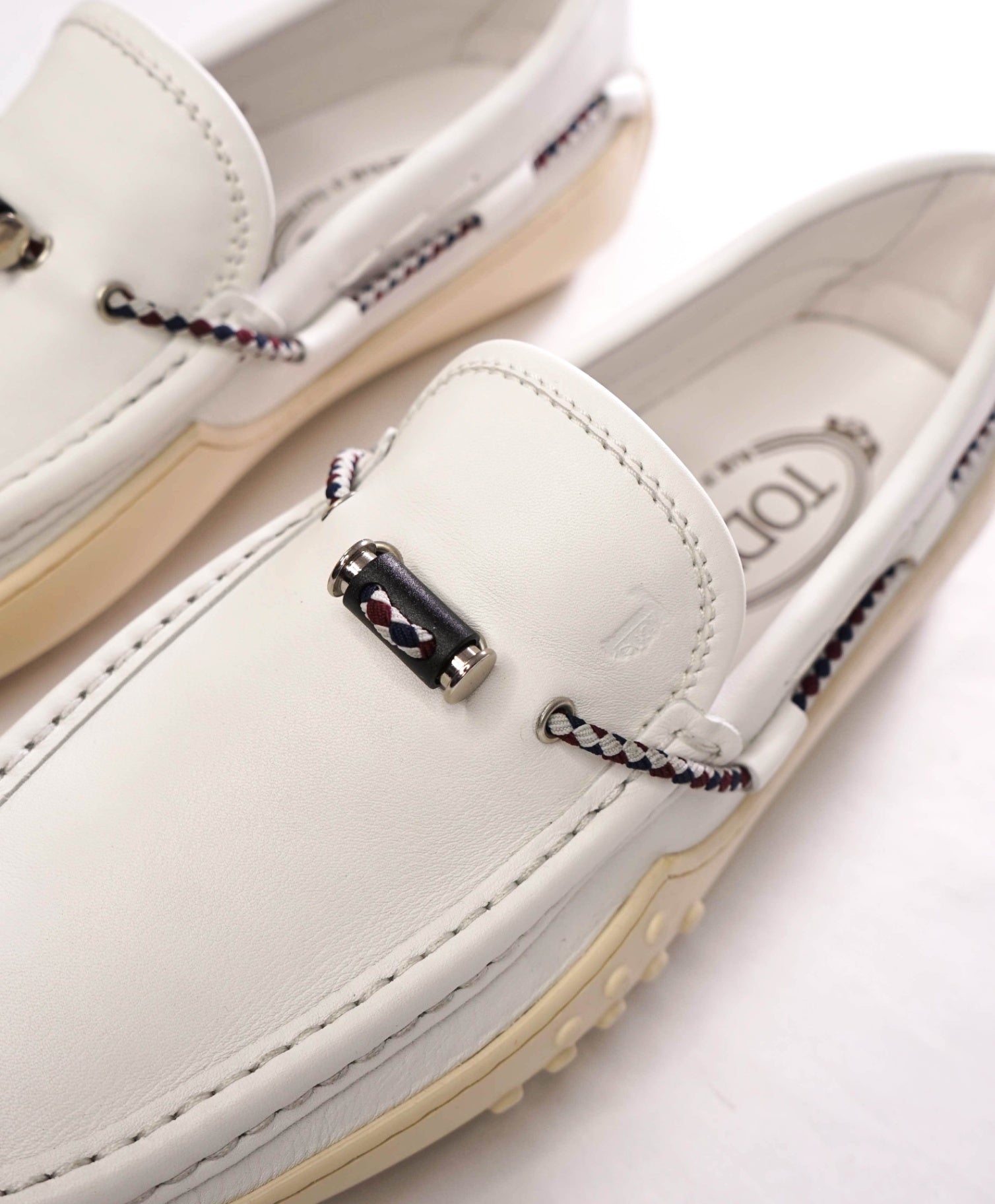 $995 TOD'S - White Leather Driving Loafers - US 7 (6UK)