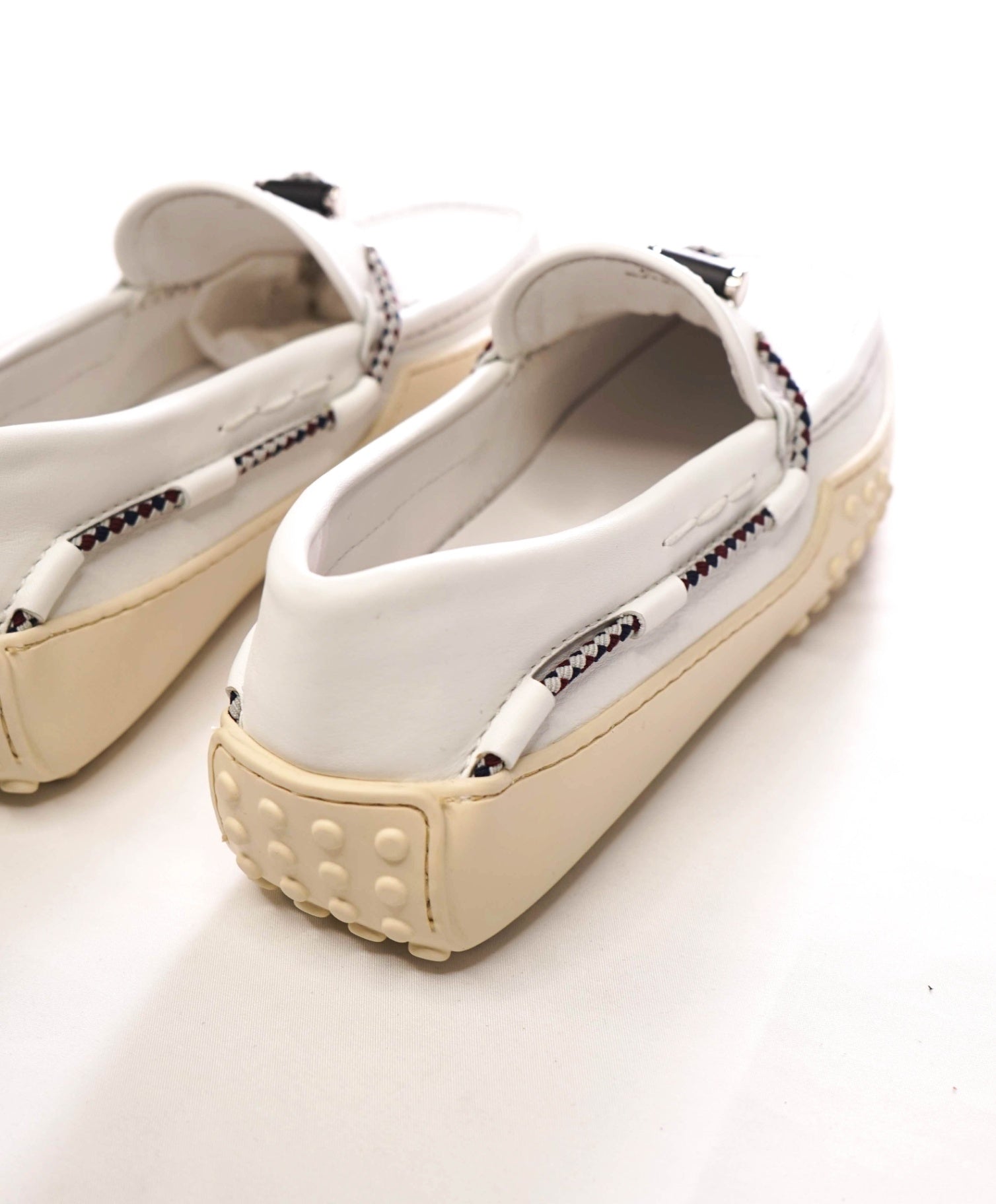 $995 TOD'S - White Leather Driving Loafers - US 7 (6UK)