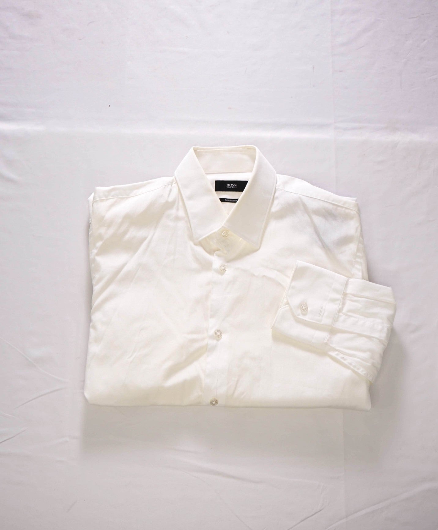 $160 BOSS - White Cotton Regular Fit Poplin Shirt - 15 / 32