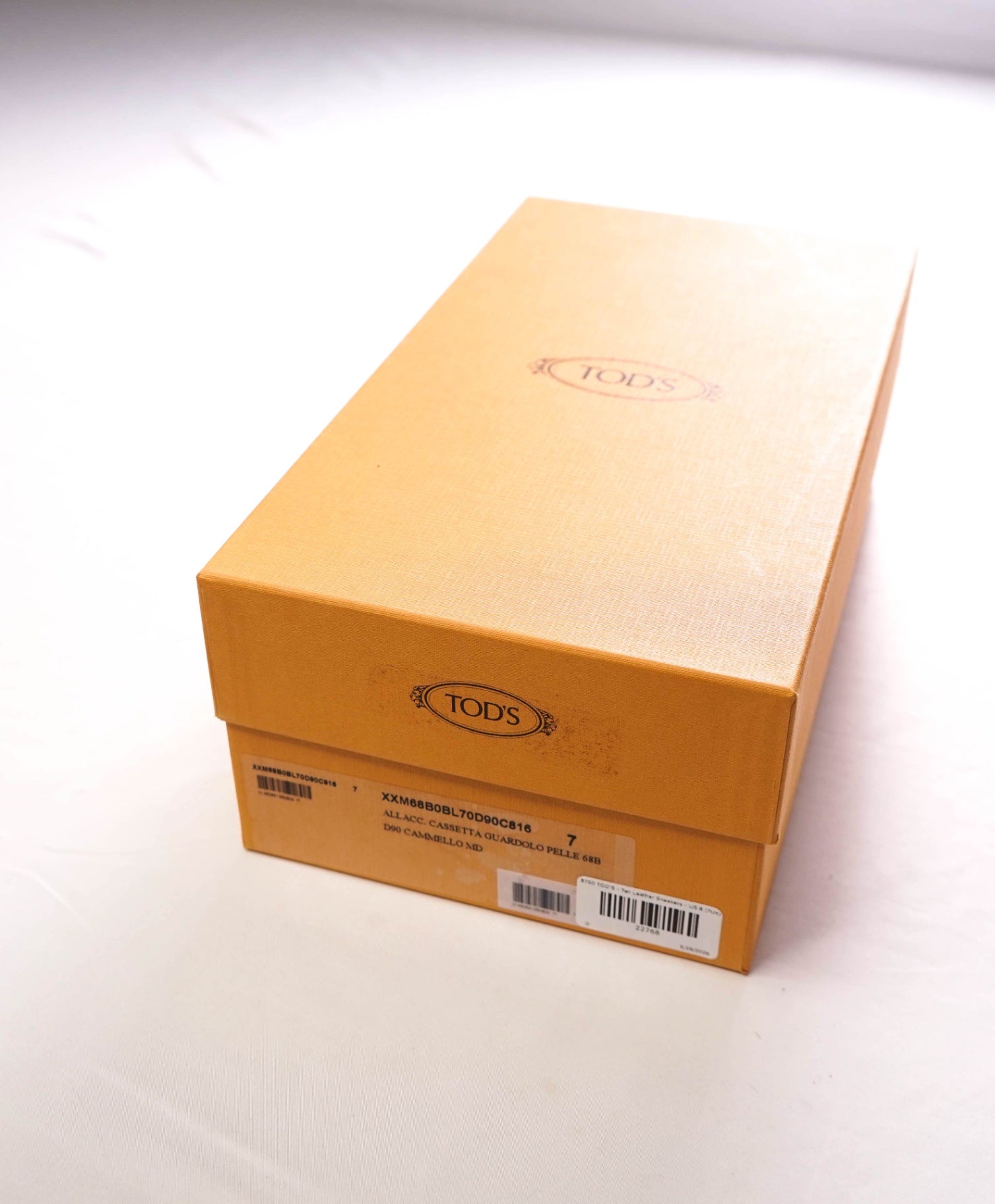 $750 TOD'S - Tan Leather Sneakers - US 8 (7UK)