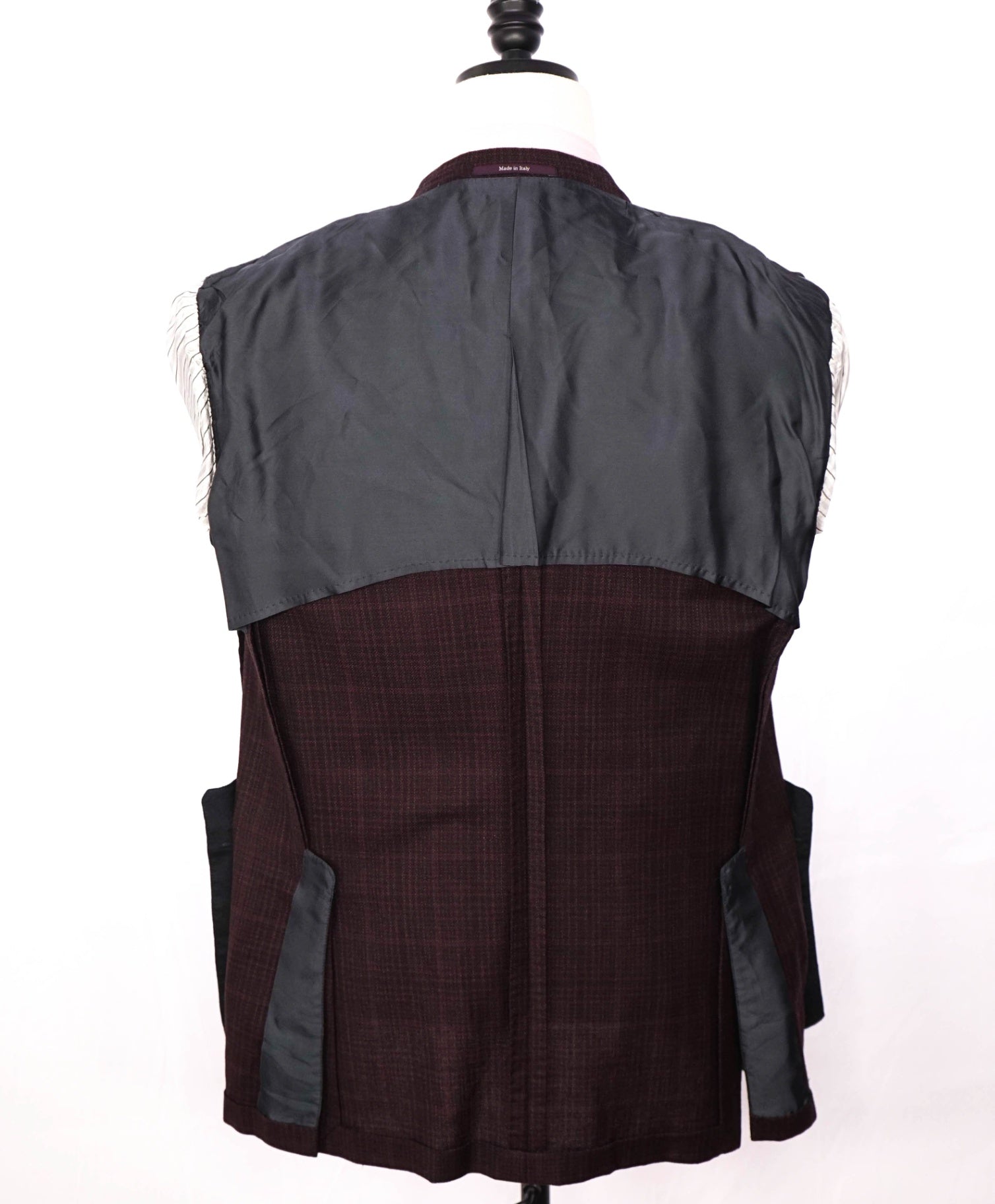 $3,290 ZEGNA - Burgundy Crosshatch "TROFEO LIGHT" Wool Blazer - 42R