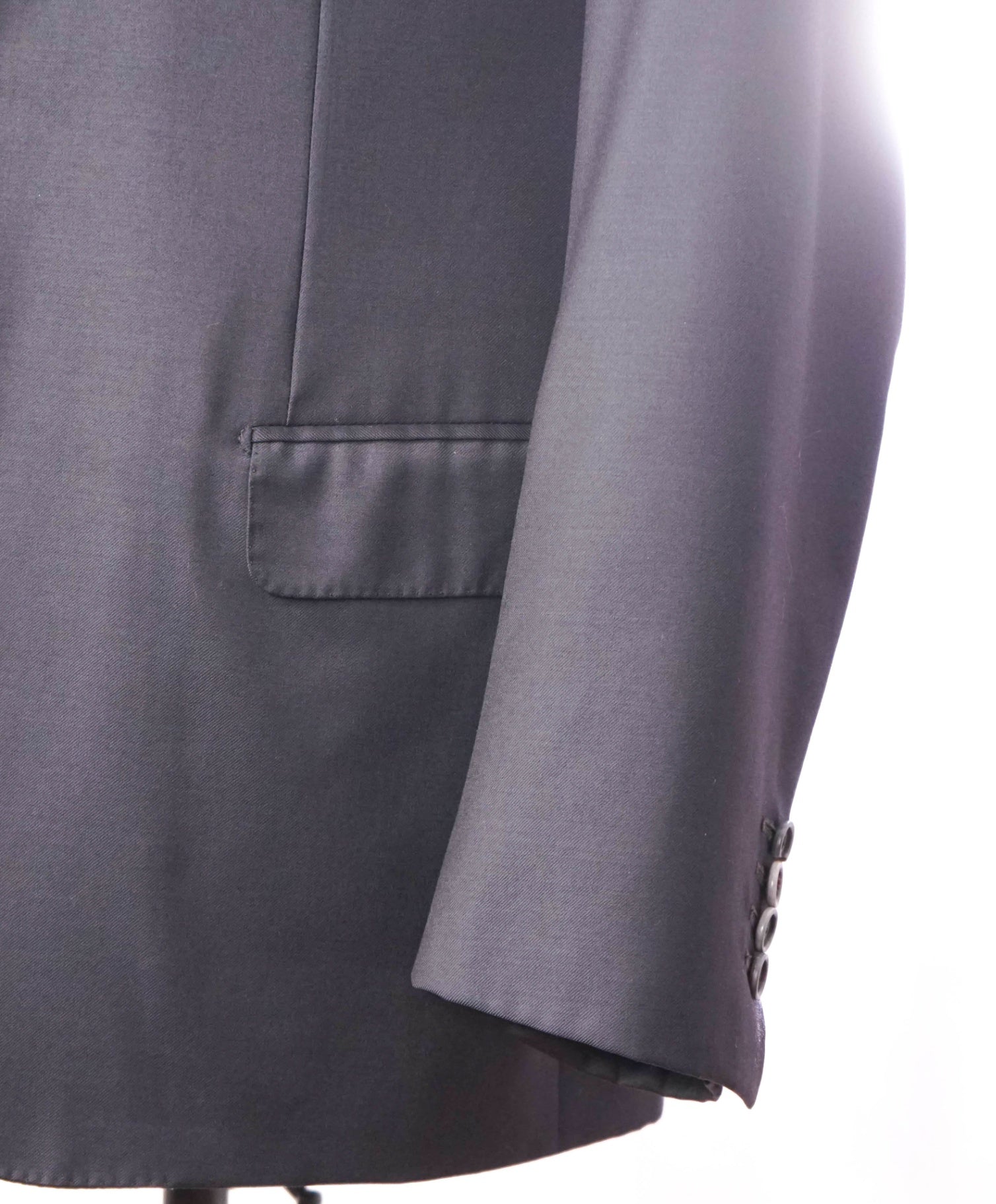 $6,900 BRIONI - Solid Navy Blue Wool Blazer - 44R