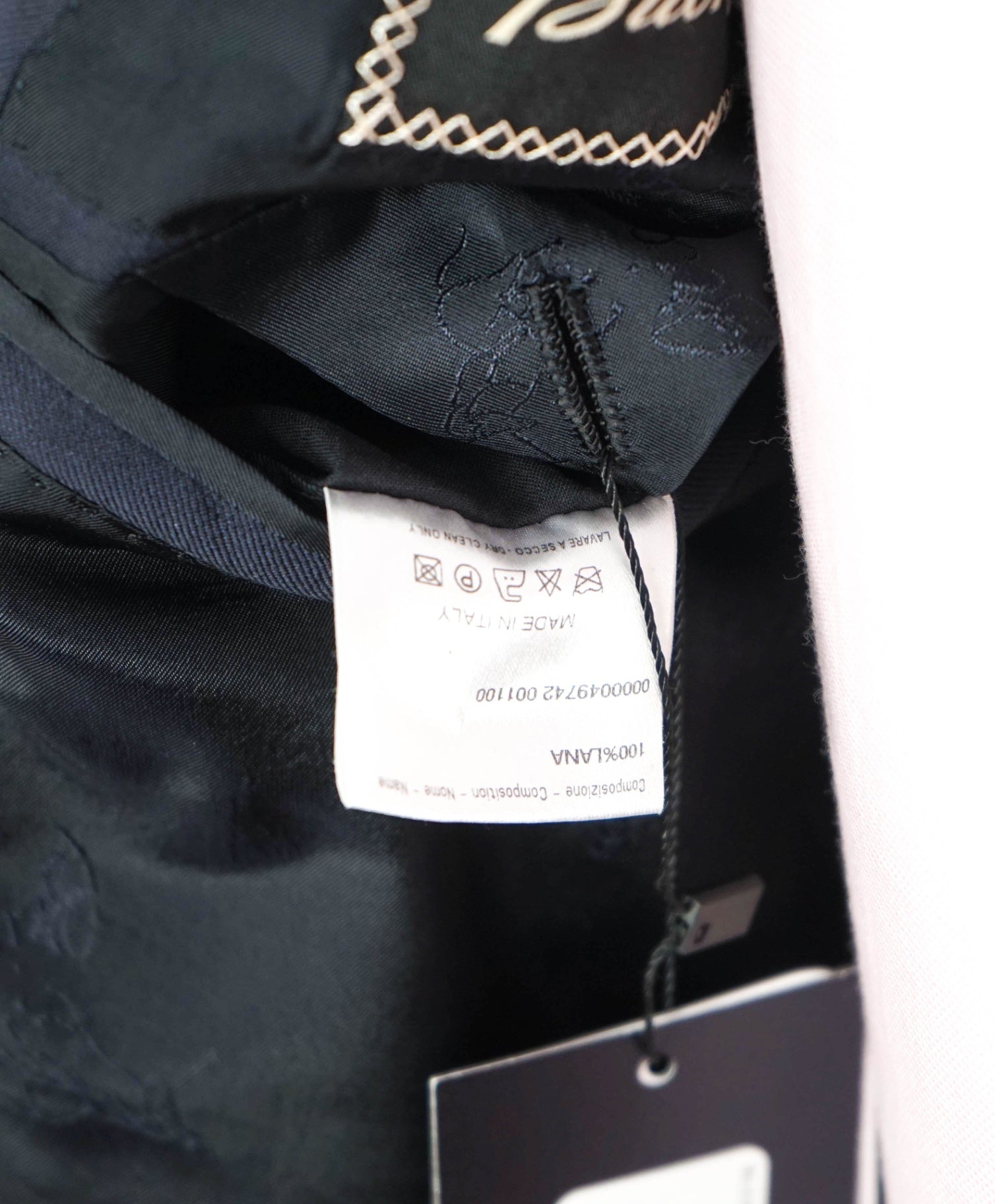 $6,900 BRIONI - Solid Navy Blue Wool Blazer - 44R