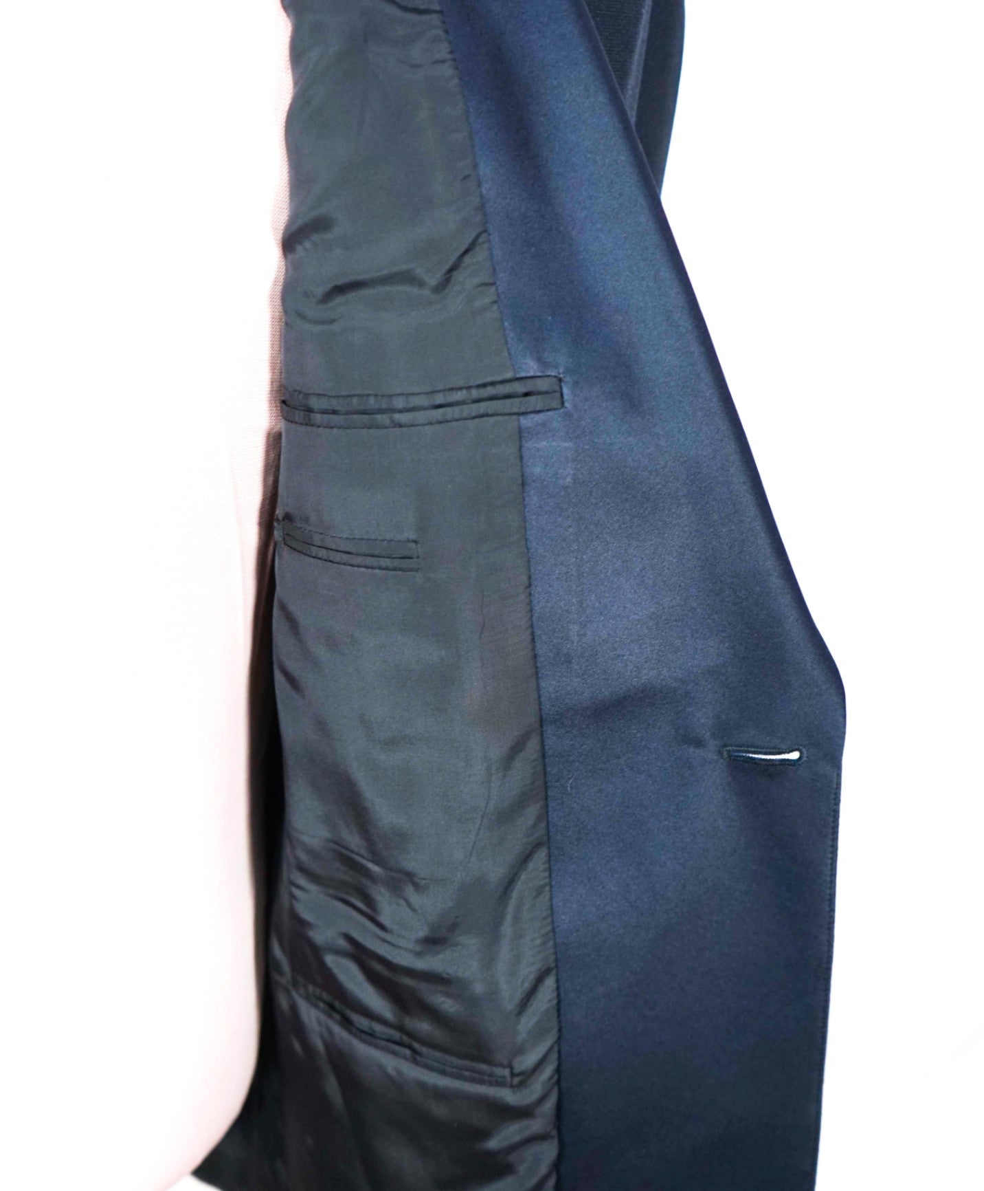 $1,995 ARMANI COLLEZIONI - "G Line" Navy Dinner Jacket Blazer - 42R