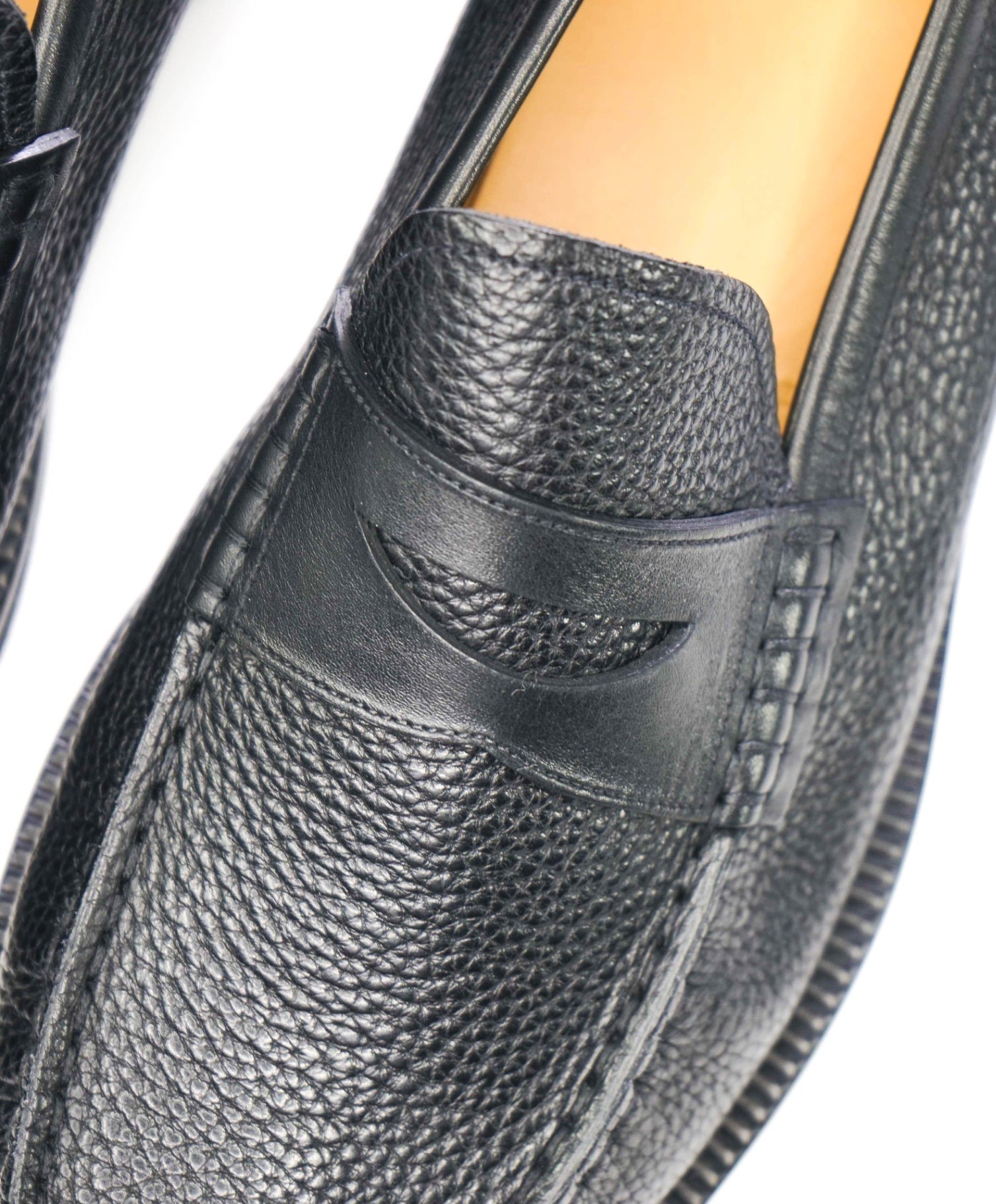 $550 BALLY - Black Pebble Leather "NOAH" Lug-Sole Loafers - US 8 (7UK)