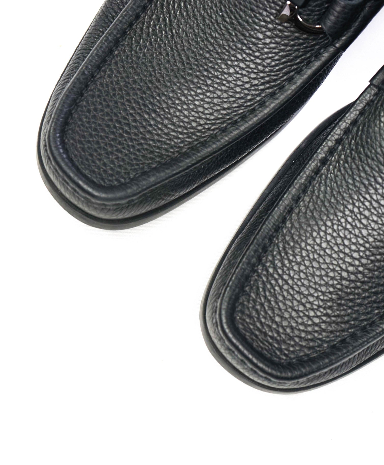 $850 FERRAGAMO - Black GRANDIOSO Pebble Leather Loafers - 9.5 D