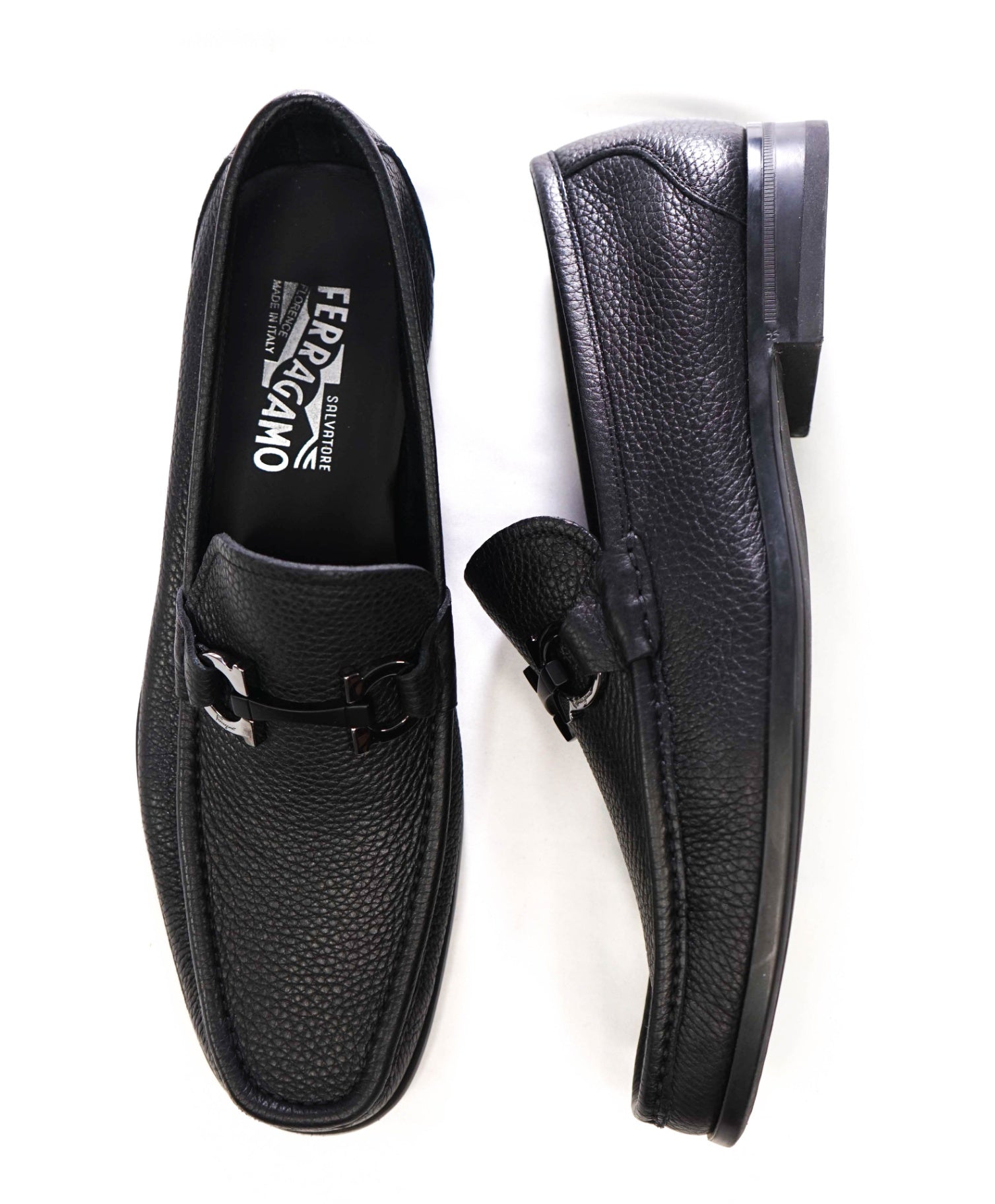 $850 FERRAGAMO - Black GRANDIOSO Pebble Leather Loafers - 9.5 D