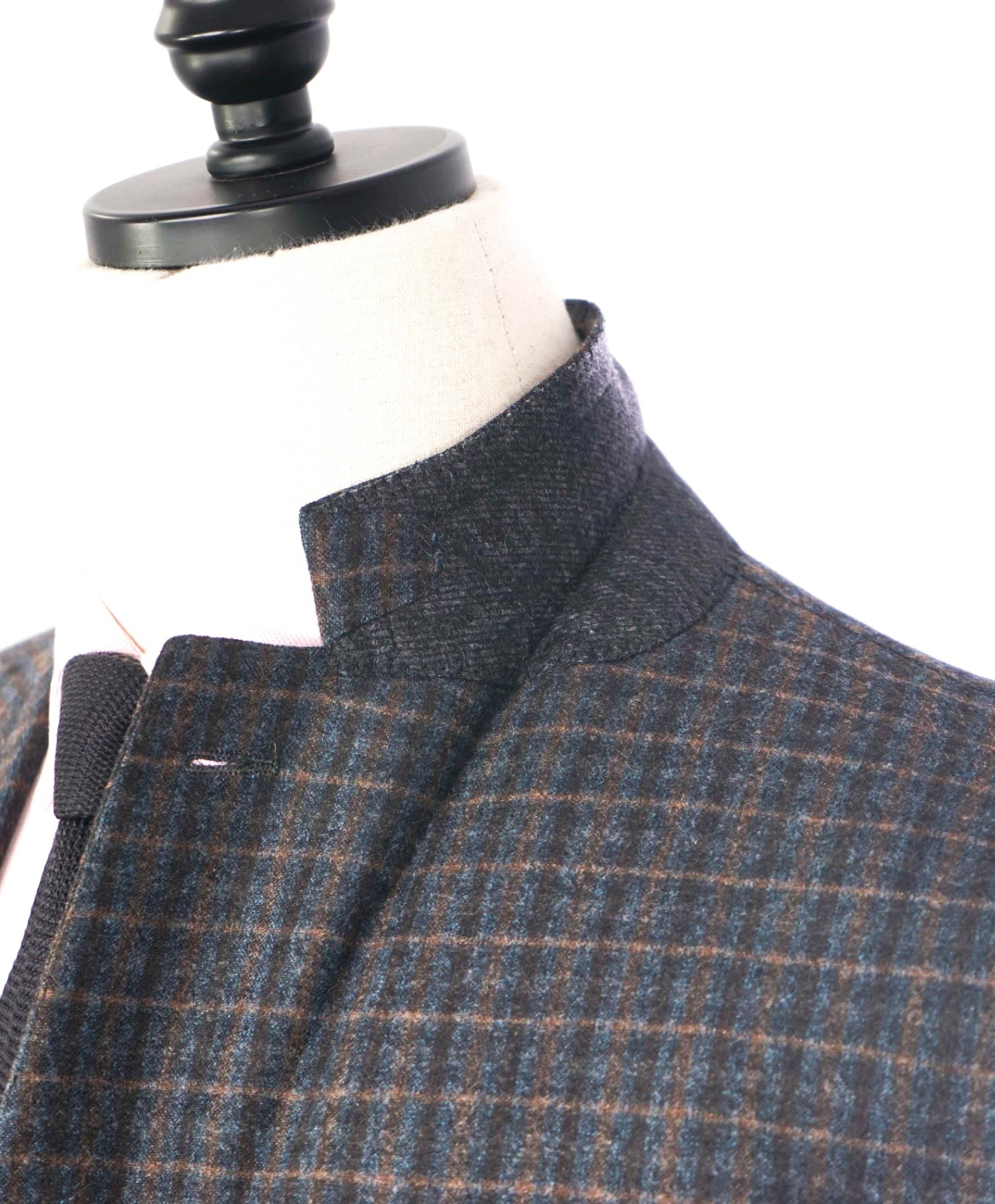 $3,690 ZEGNA - Navy/Brown Plaid Wool/Cashmere Sport Jacket - 46R