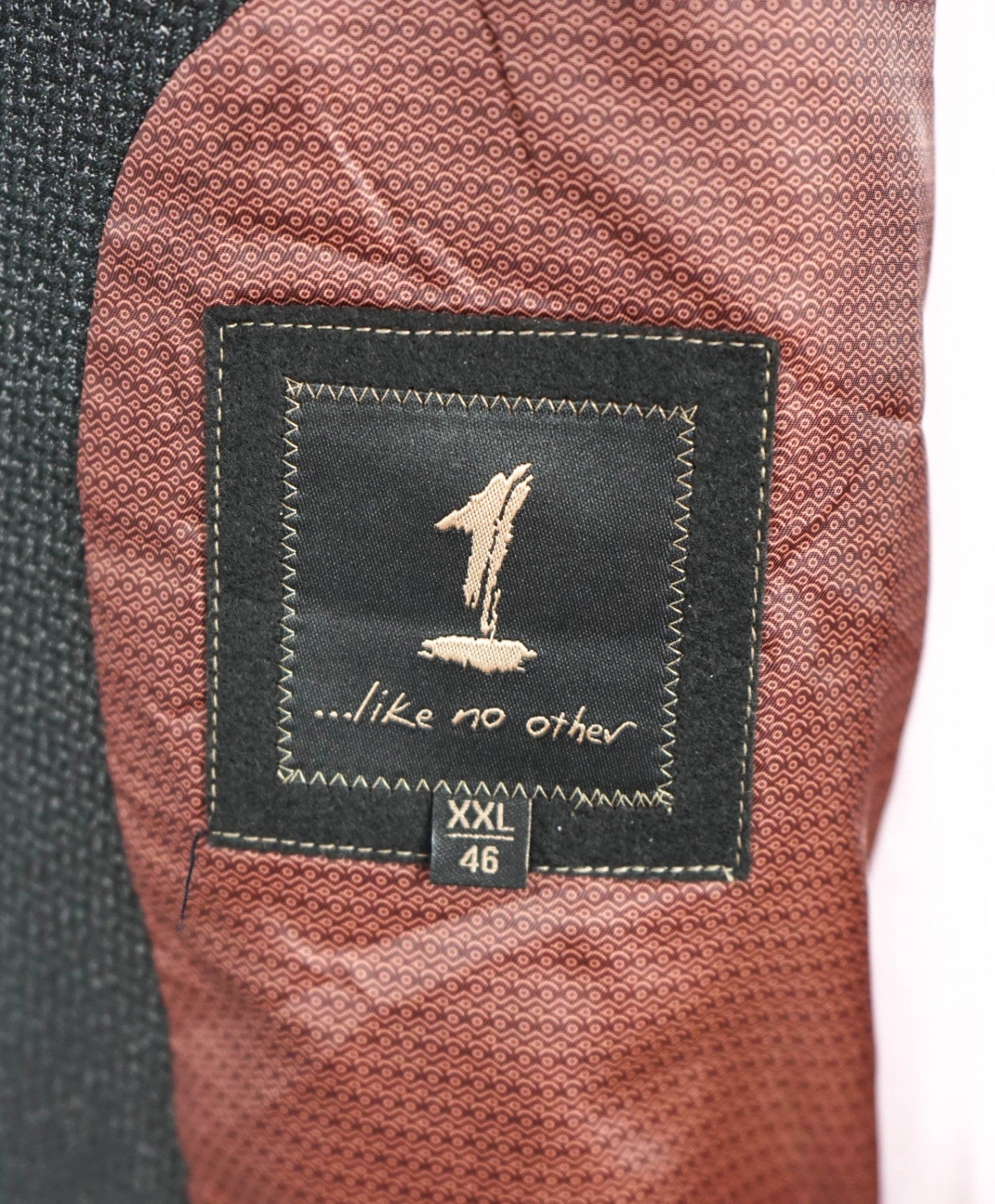 $375 "1 LIKE NO OTHER" - Gray Polyester/Viscose Peak Lapel Blazer - 46