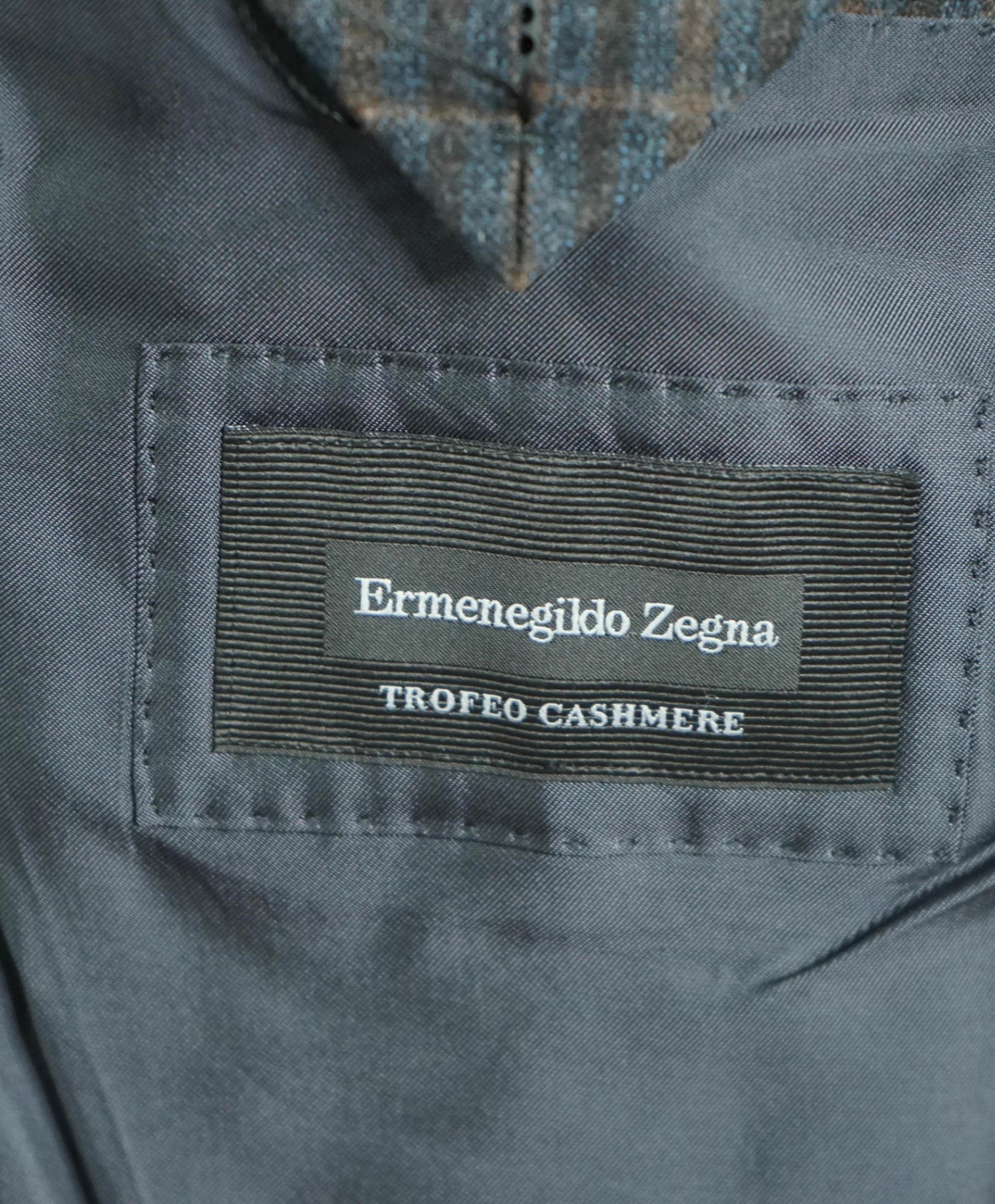 $3,690 ZEGNA - Navy/Brown Plaid Wool/Cashmere Sport Jacket - 46R