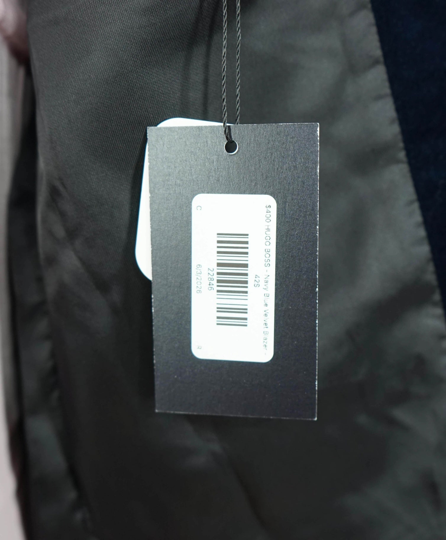 $400 HUGO BOSS - Navy Blue Velvet Blazer - 42S