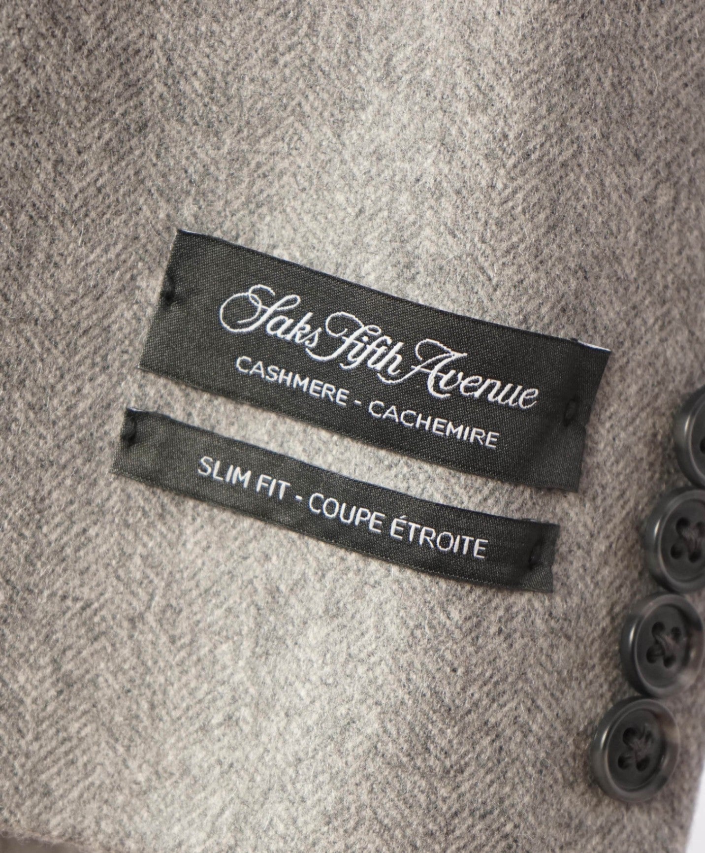 $1,295 SAKS 5TH AVE - Light Gray Herringbone Cashmere Blazer - 44R