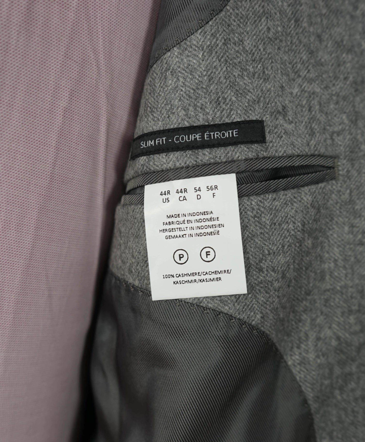 $1,295 SAKS 5TH AVE - Light Gray Herringbone Cashmere Blazer - 44R