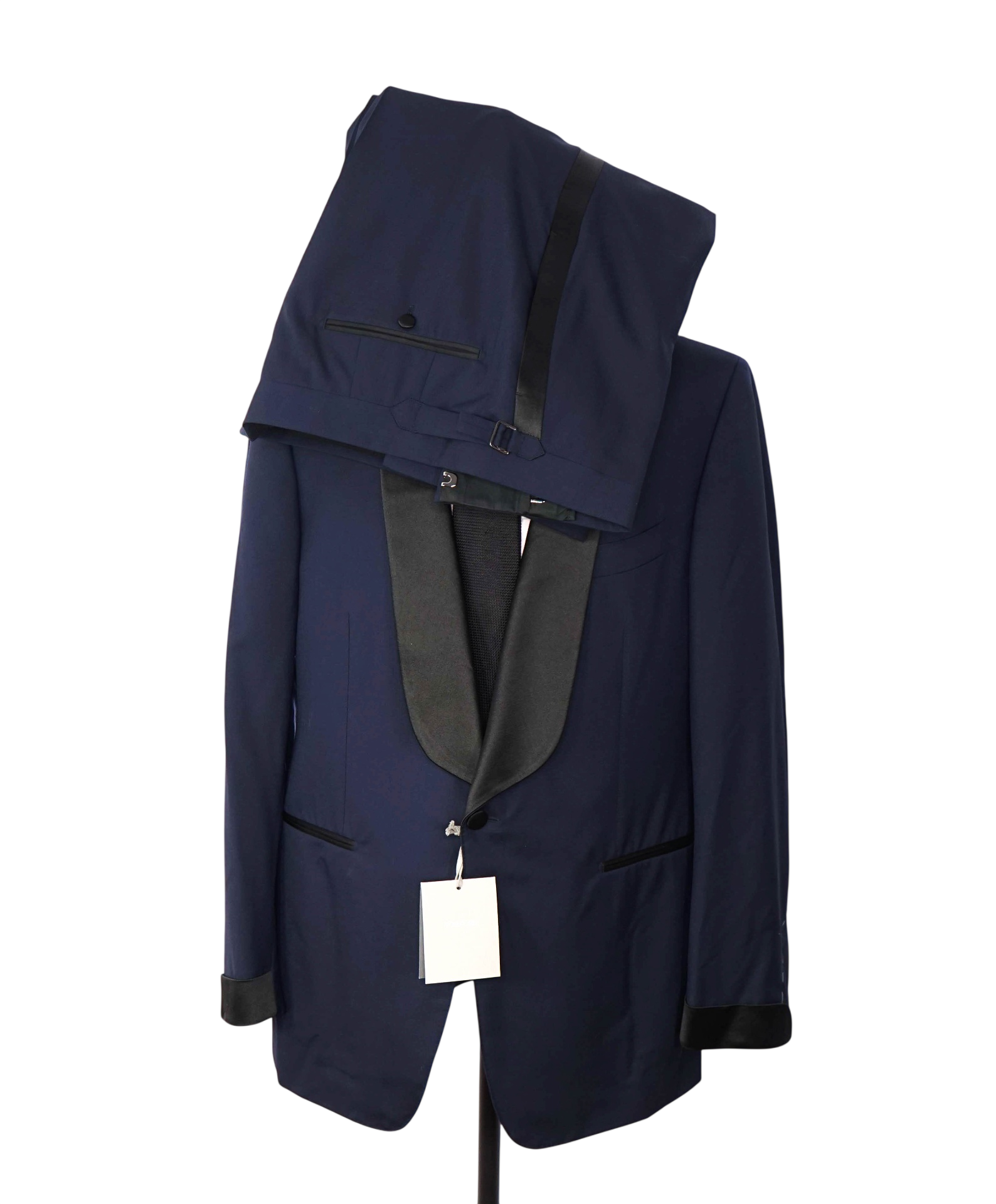 $6,950 TOM FORD - O'Connor Navy Wool Shawl Lapel Tuxedo - 48R