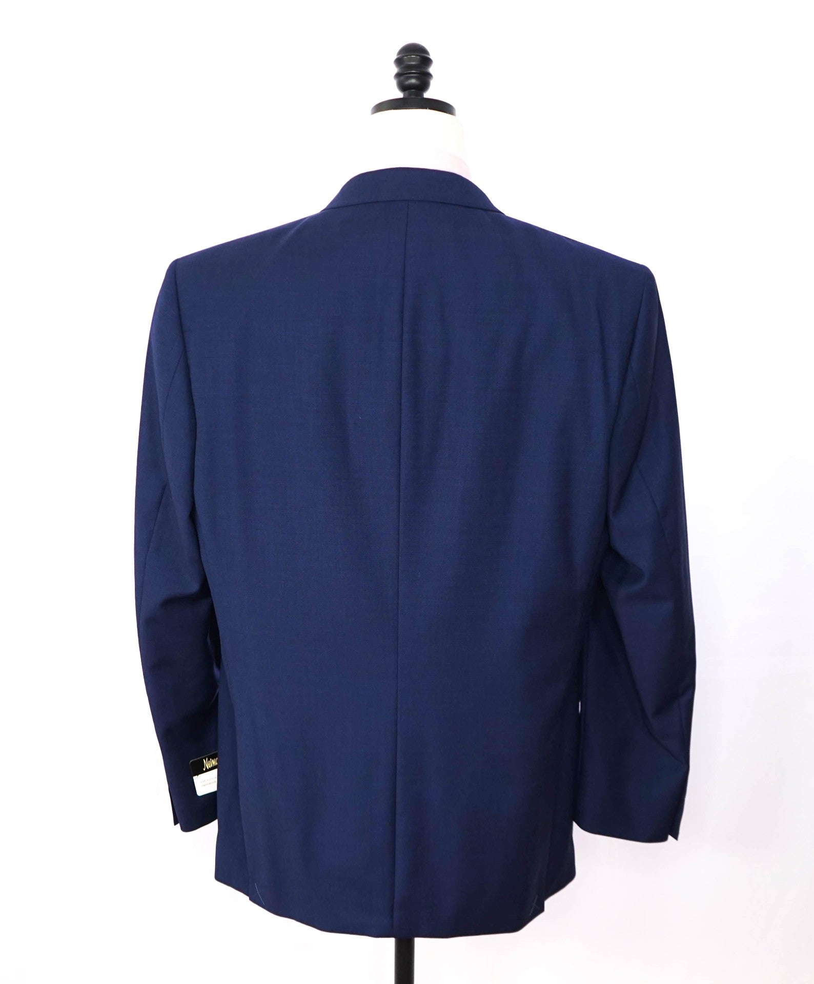 $1,195 NEIMAN MARCUS - Navy Blue Super 120's Wool Suit - 46L