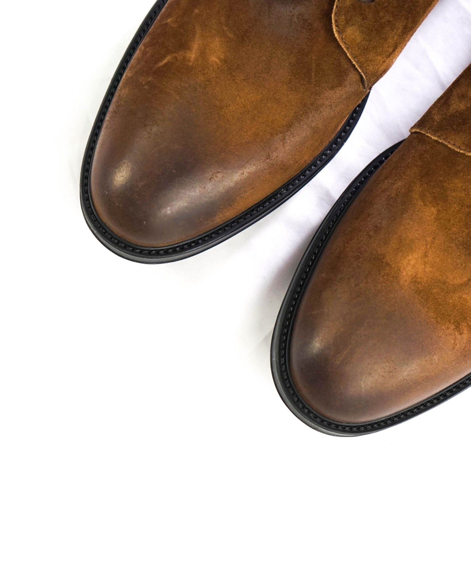 $975 DOUCAL'S - Brown Distressed Suede Chukka Boots - US 9 (42EU)