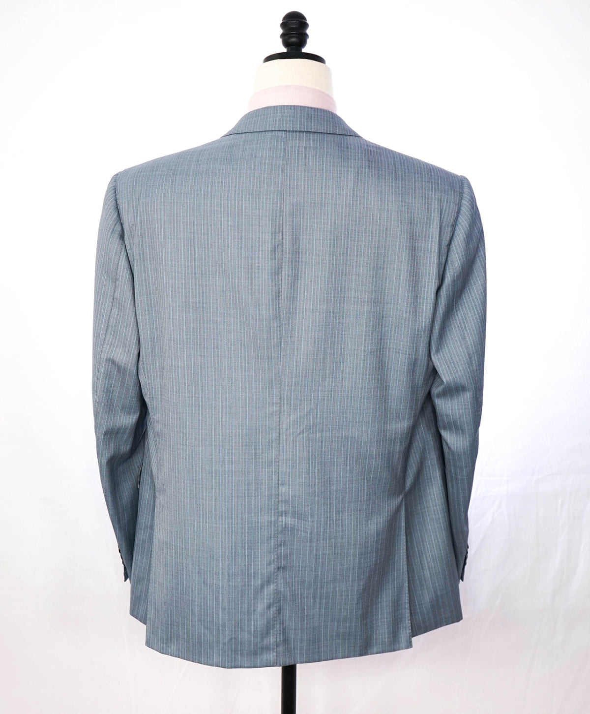 $6,900 ZILLI PARIS - Light Blue Stripe Wool/Silk Suit - 46R