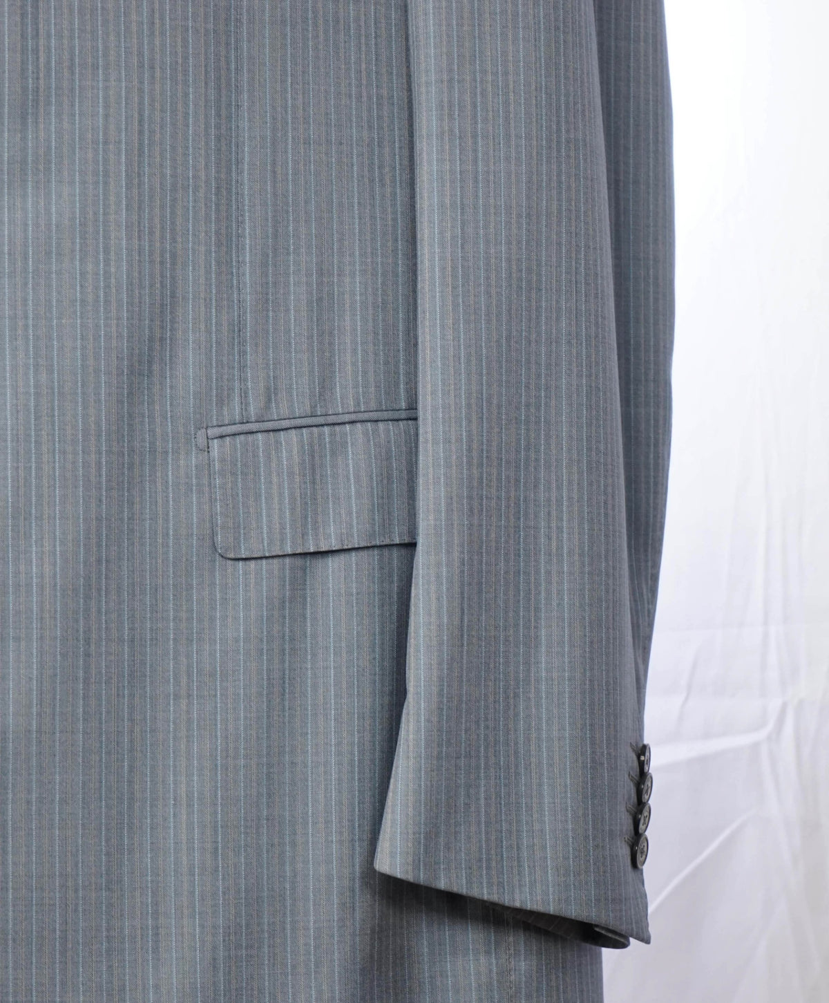 $6,900 ZILLI PARIS - Light Blue Stripe Wool/Silk Suit - 46R