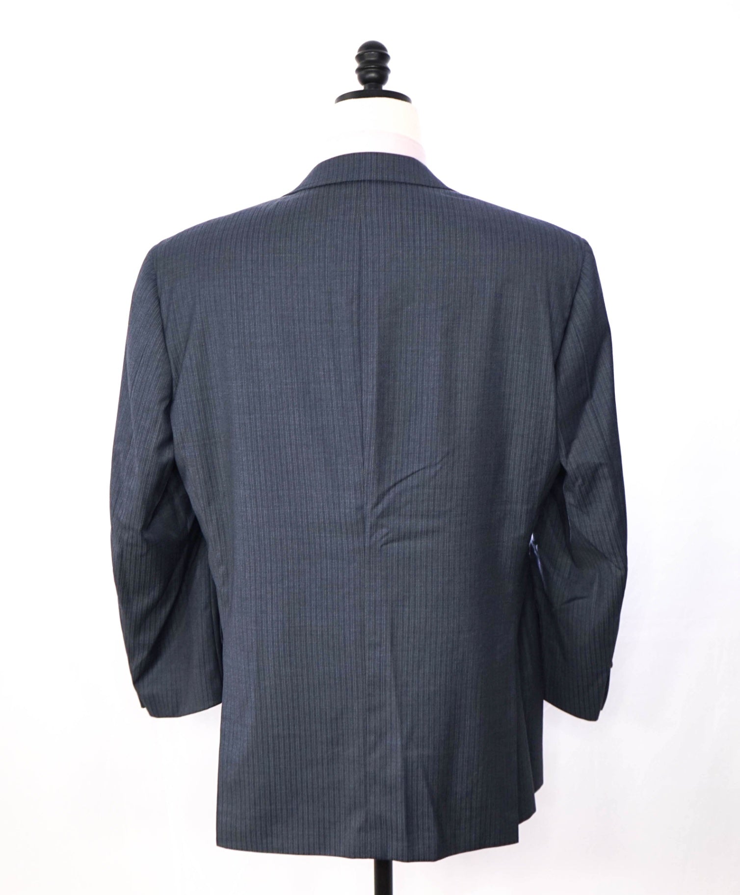 $2,695 CANALI - Gray/Navy Blue Stripe Wool Suit - 46R