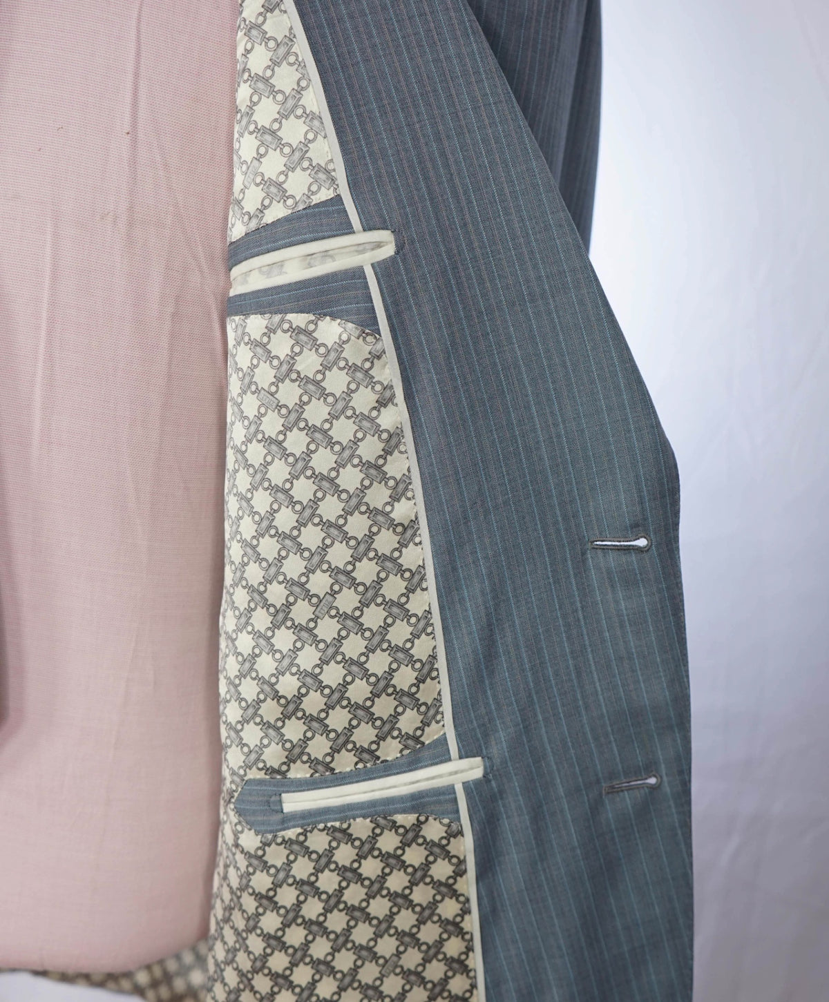 $6,900 ZILLI PARIS - Light Blue Stripe Wool/Silk Suit - 46R