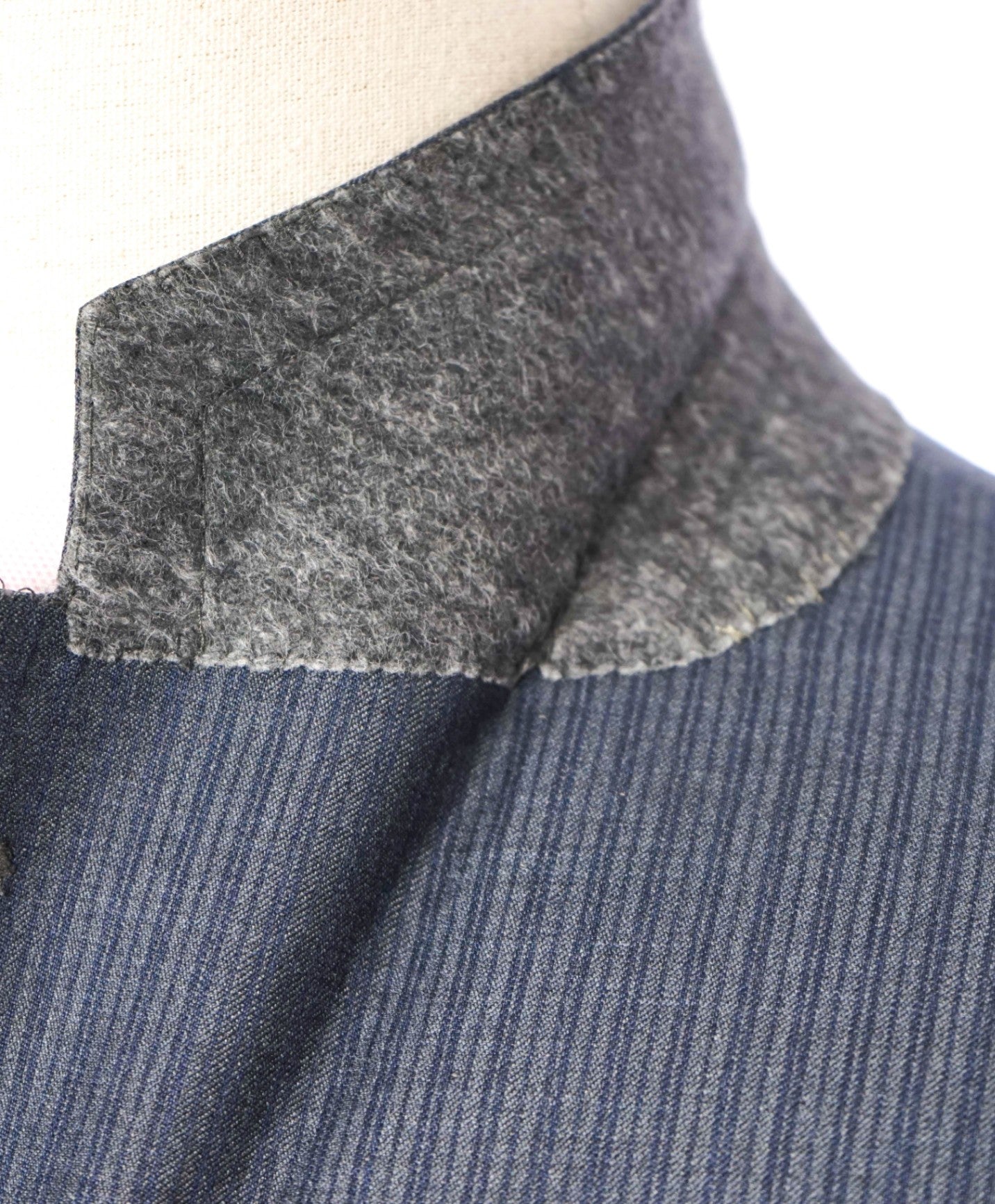 $2,695 CANALI - Gray/Navy Blue Stripe Wool Suit - 46R