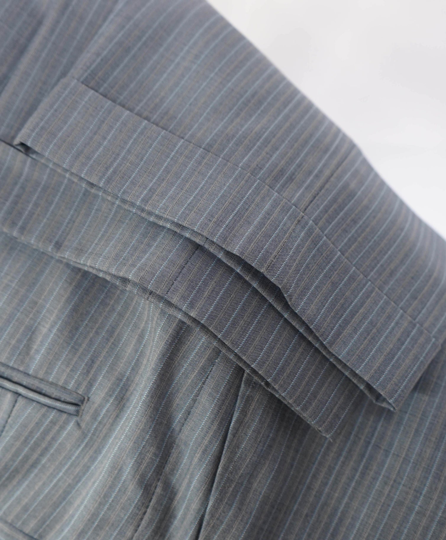 $6,900 ZILLI PARIS - Light Blue Stripe Wool/Silk Suit - 46R