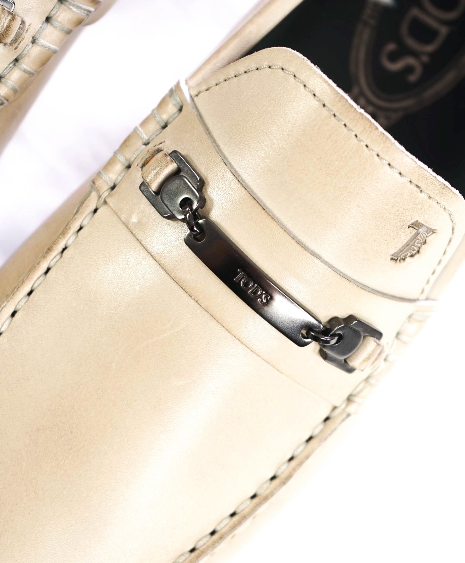 $975 TOD'S - Gray Leather Driving Loafers - 8 (UK7)