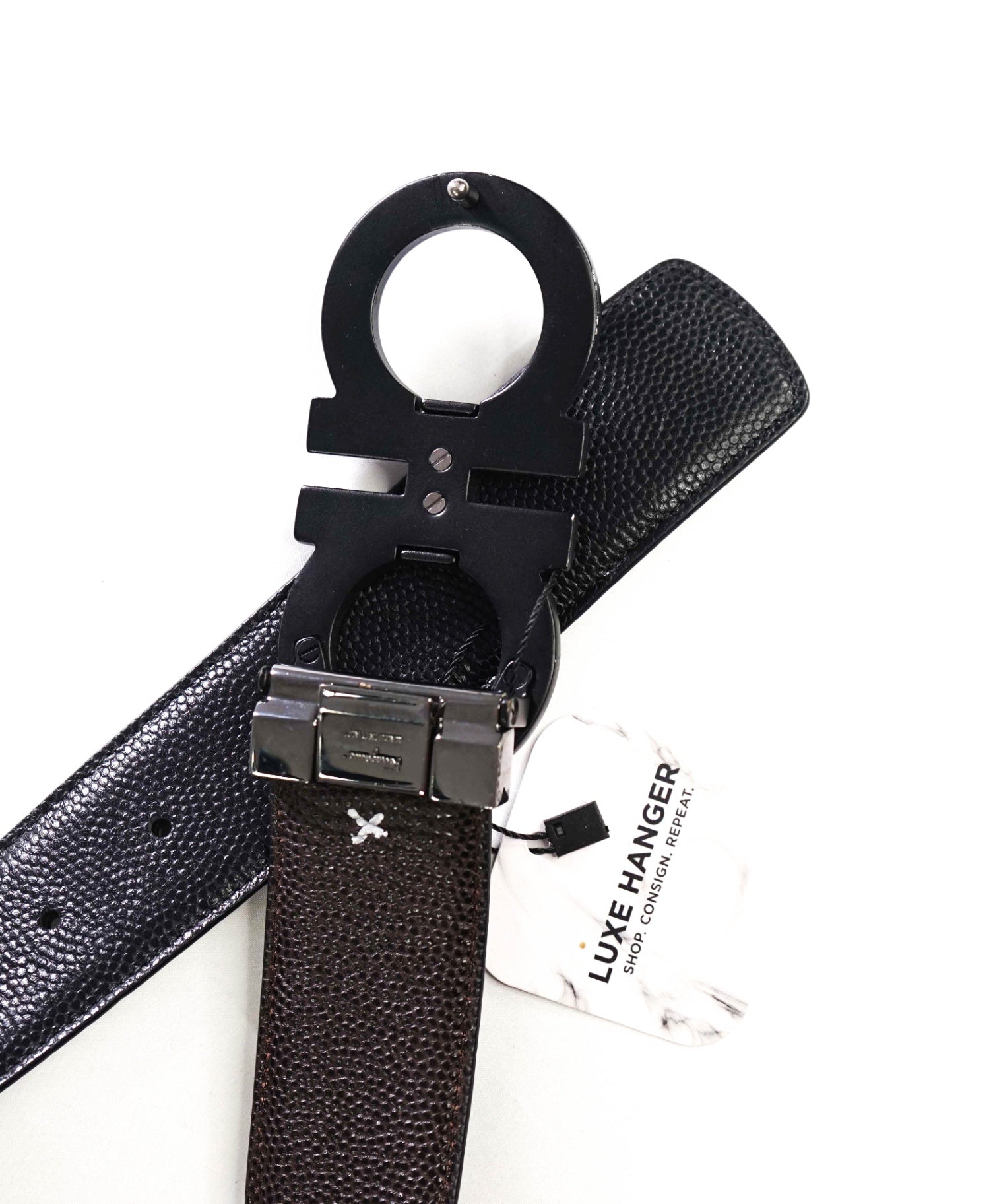 $595 FERRAGAMO - Black Pebble Leather Belt - 34W