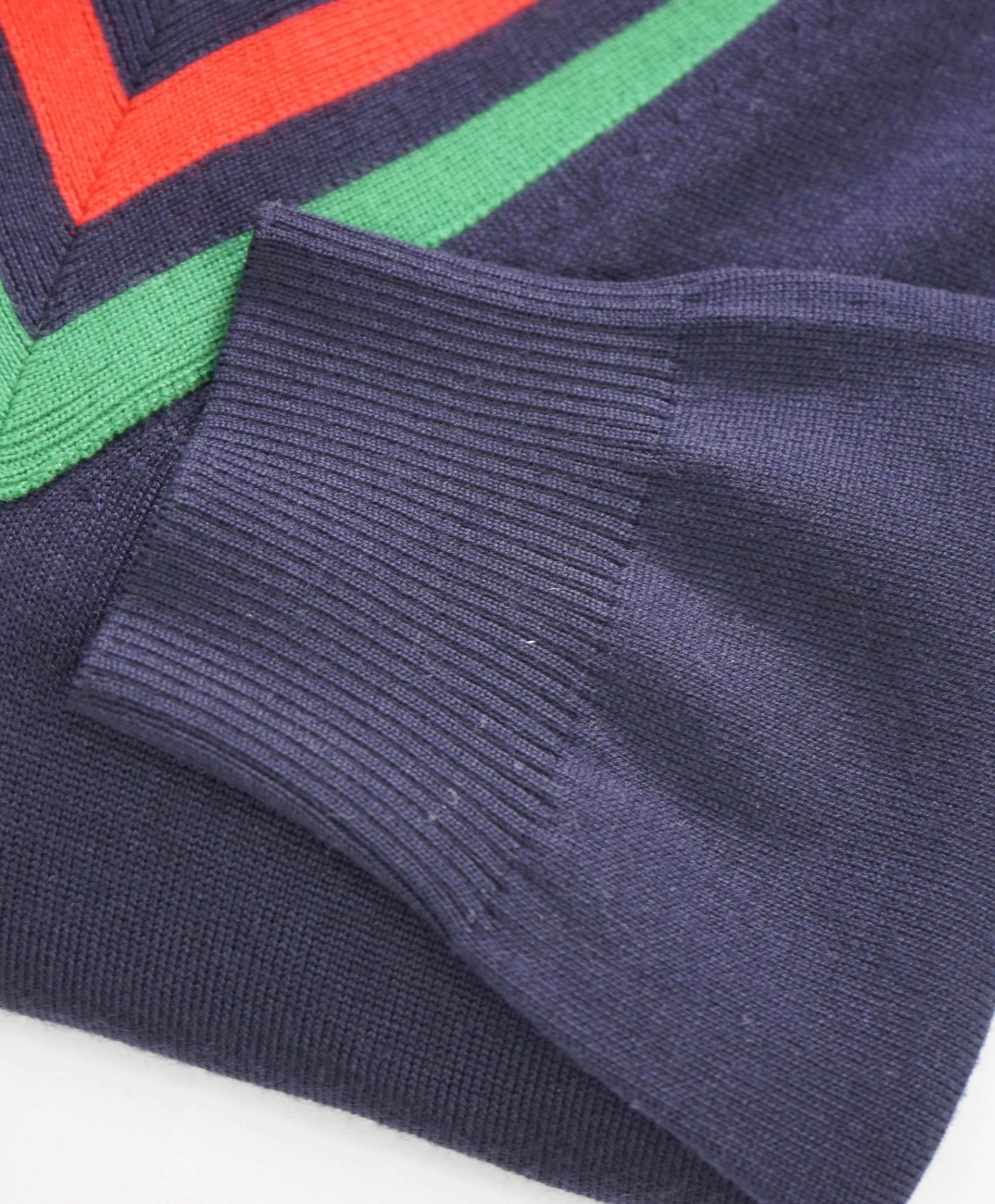 $1,480 GUCCI - Navy Blue Wool Cricket V-Neck Sweater - M