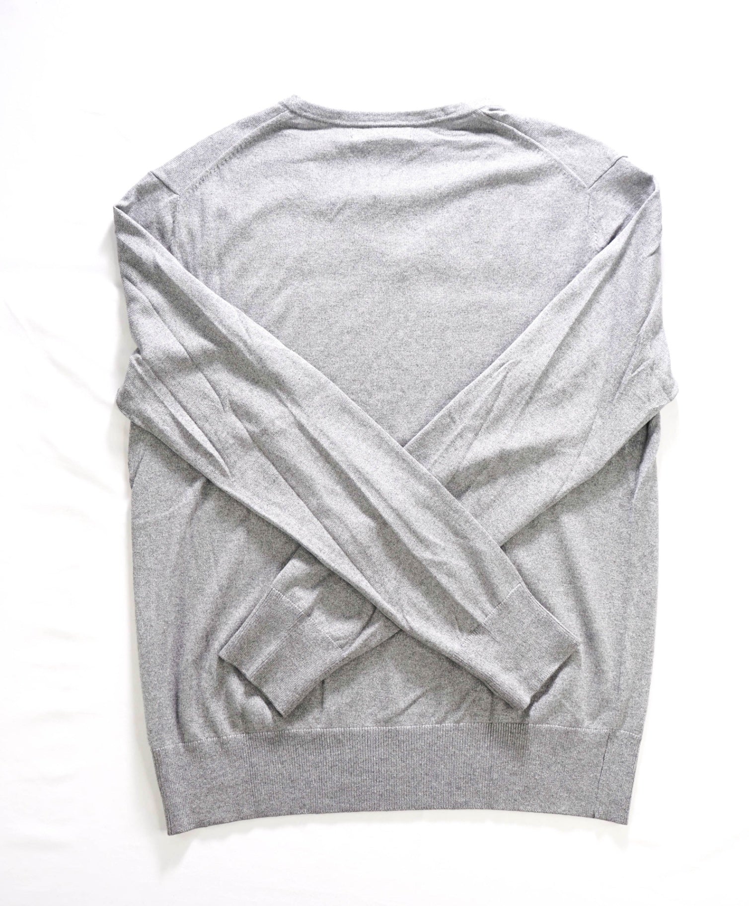 $90 BANANA REPUBLIC - Gray Silk/Cotton/Cashmere V-Neck Sweater - S
