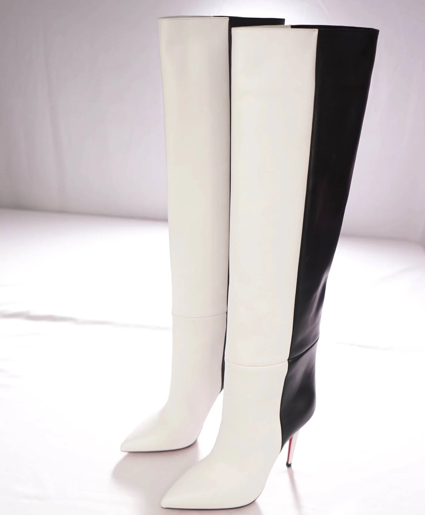 $1,995 LOUBOUTIN - Leather ASTRILARGE 100mm Knee Boots -38.5EU