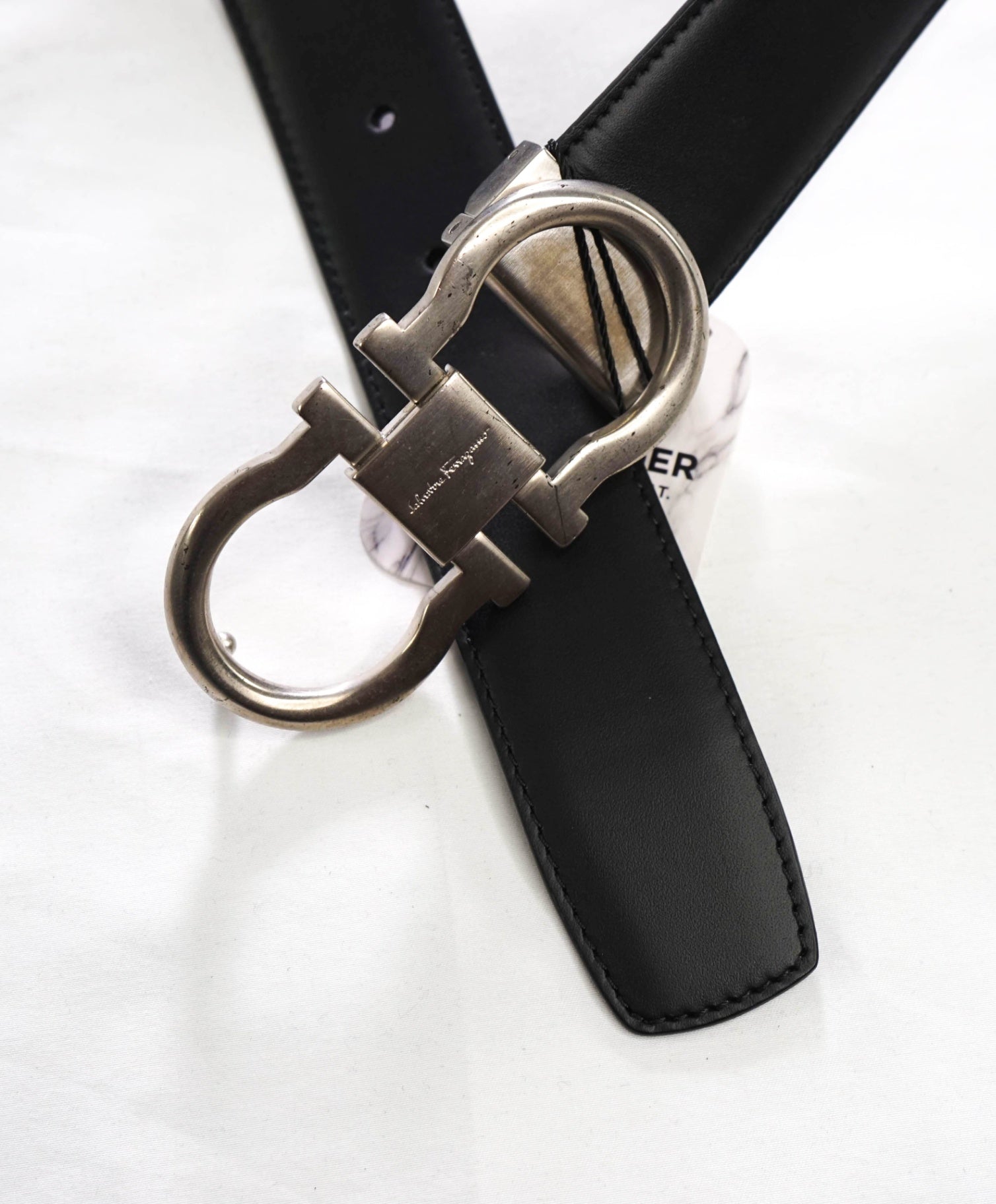 $535 FERRAGAMO - Black/Brown Reversible Leather Gancini Belt- 36W