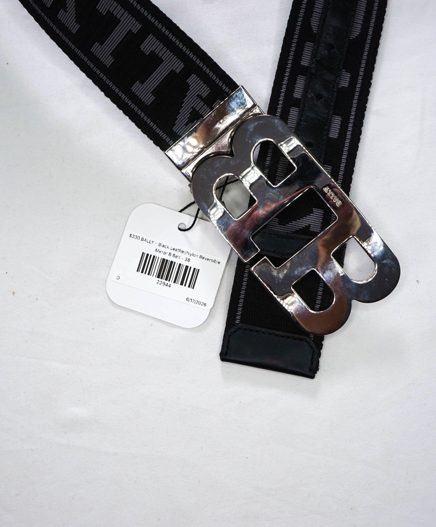 $330 BALLY - Black Leather/Nylon Reversible Mirror B Belt - 37W