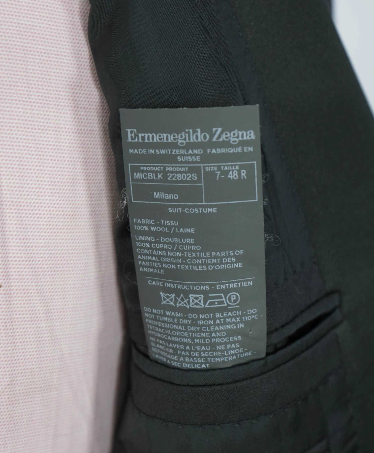 $2,695 ZEGNA - Black "MICRONSPHERE" Peak Dinner Jacket - 38R