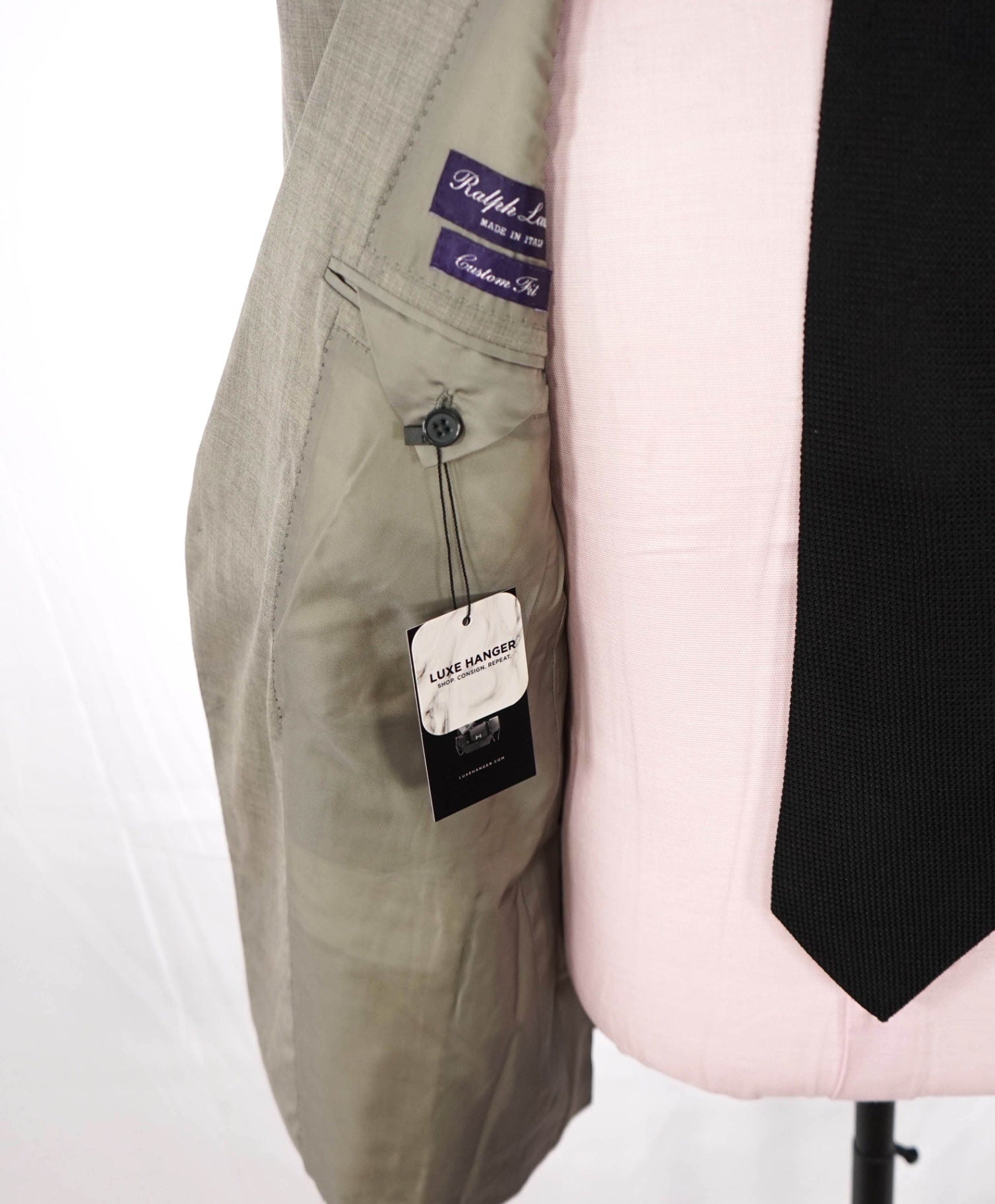 $2,995 RALPH LAUREN PURPLE LABEL - Light Gray Wool Suit - 42R