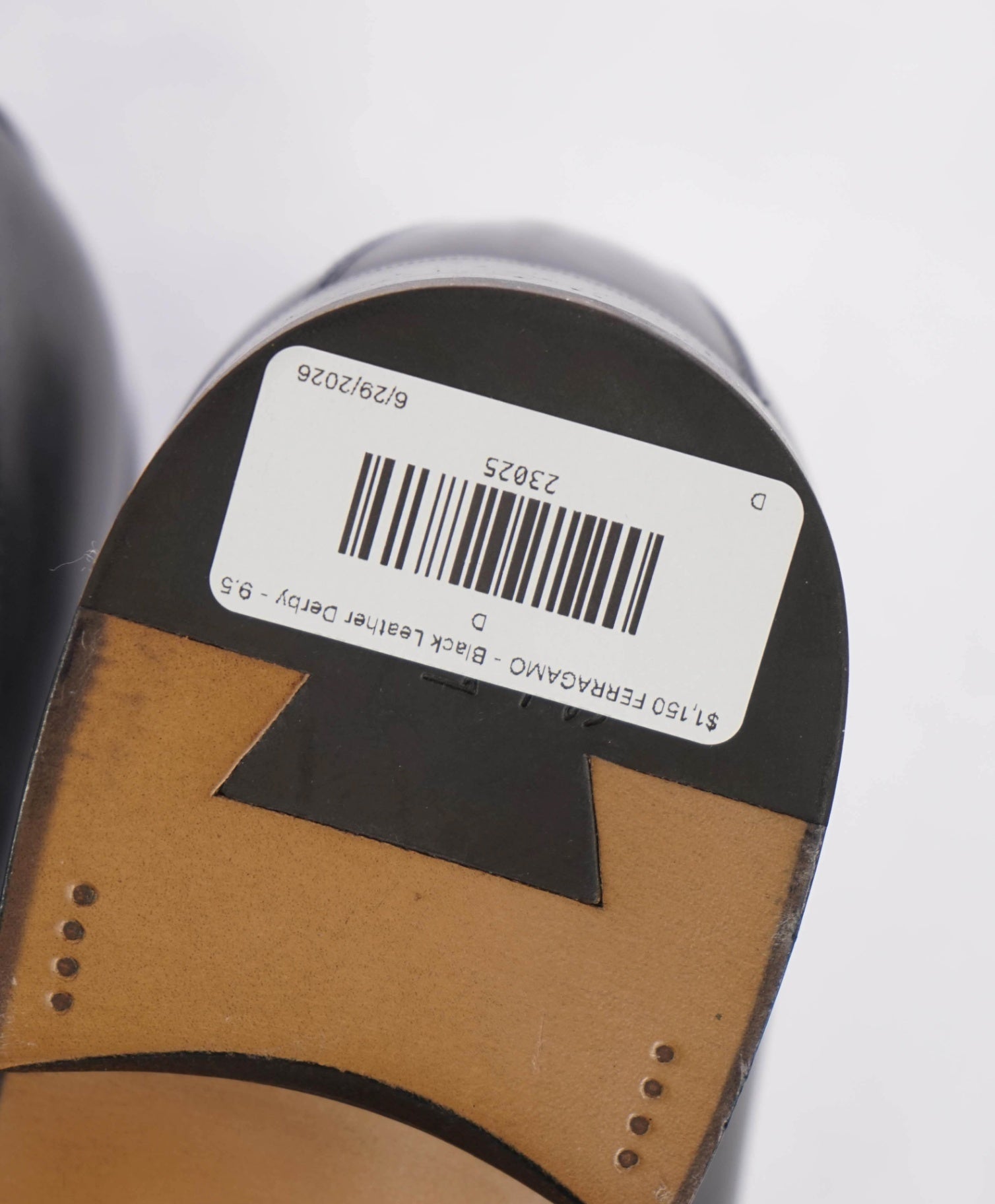 $1,150 FERRAGAMO - Black Leather Derby - 9.5 D