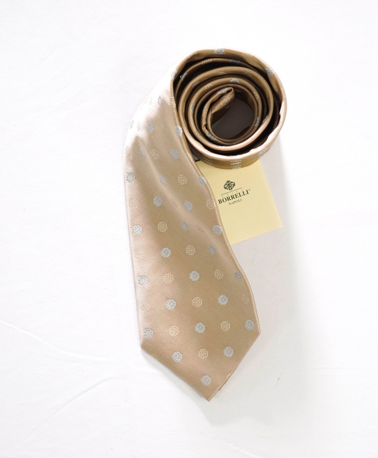 $192 LUIGI BORRELLI - Tan Medallion Silk - 3.25" Tie