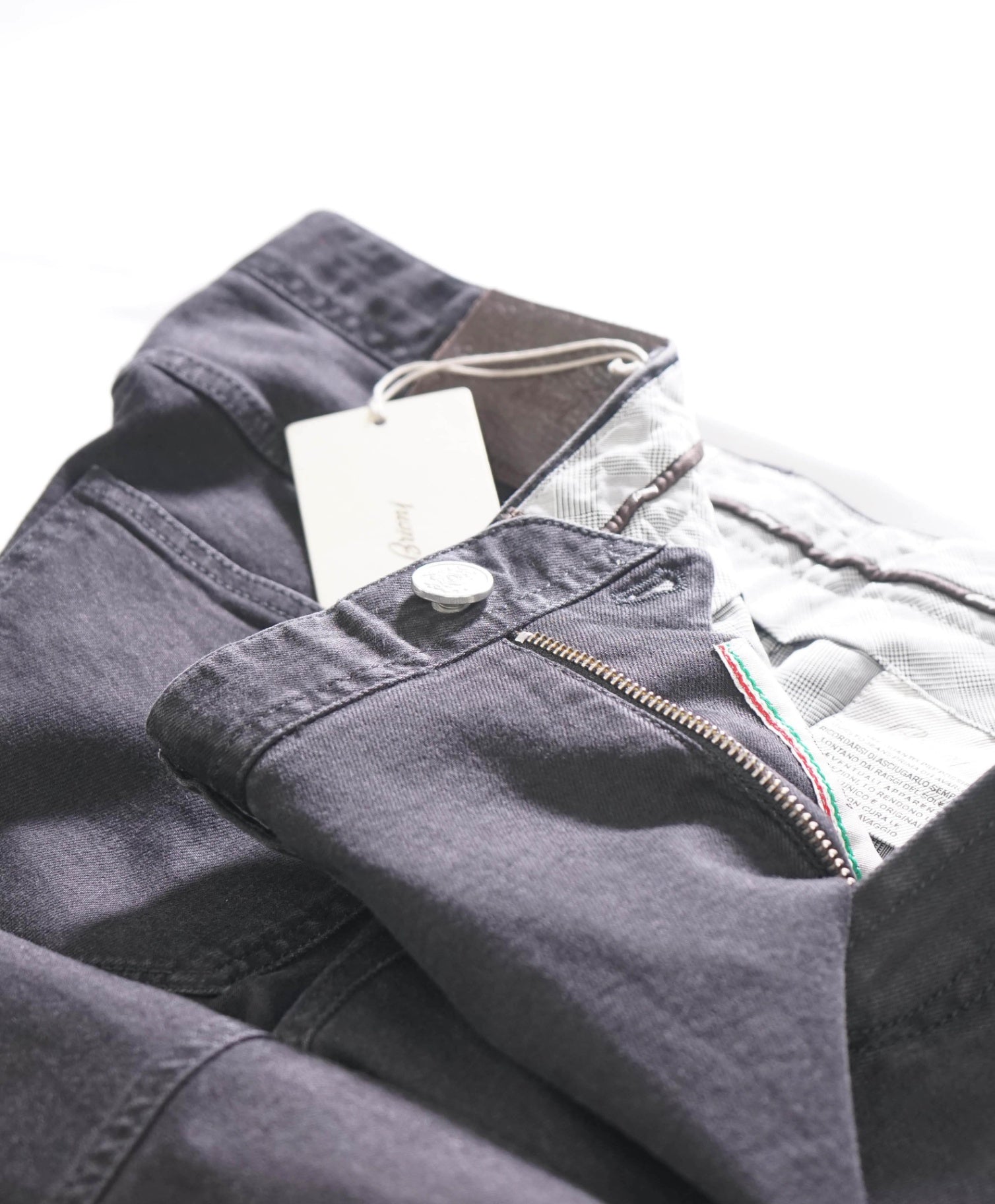 $1,150 BRIONI - Black "STELVIO" Denim Jeans - 36W