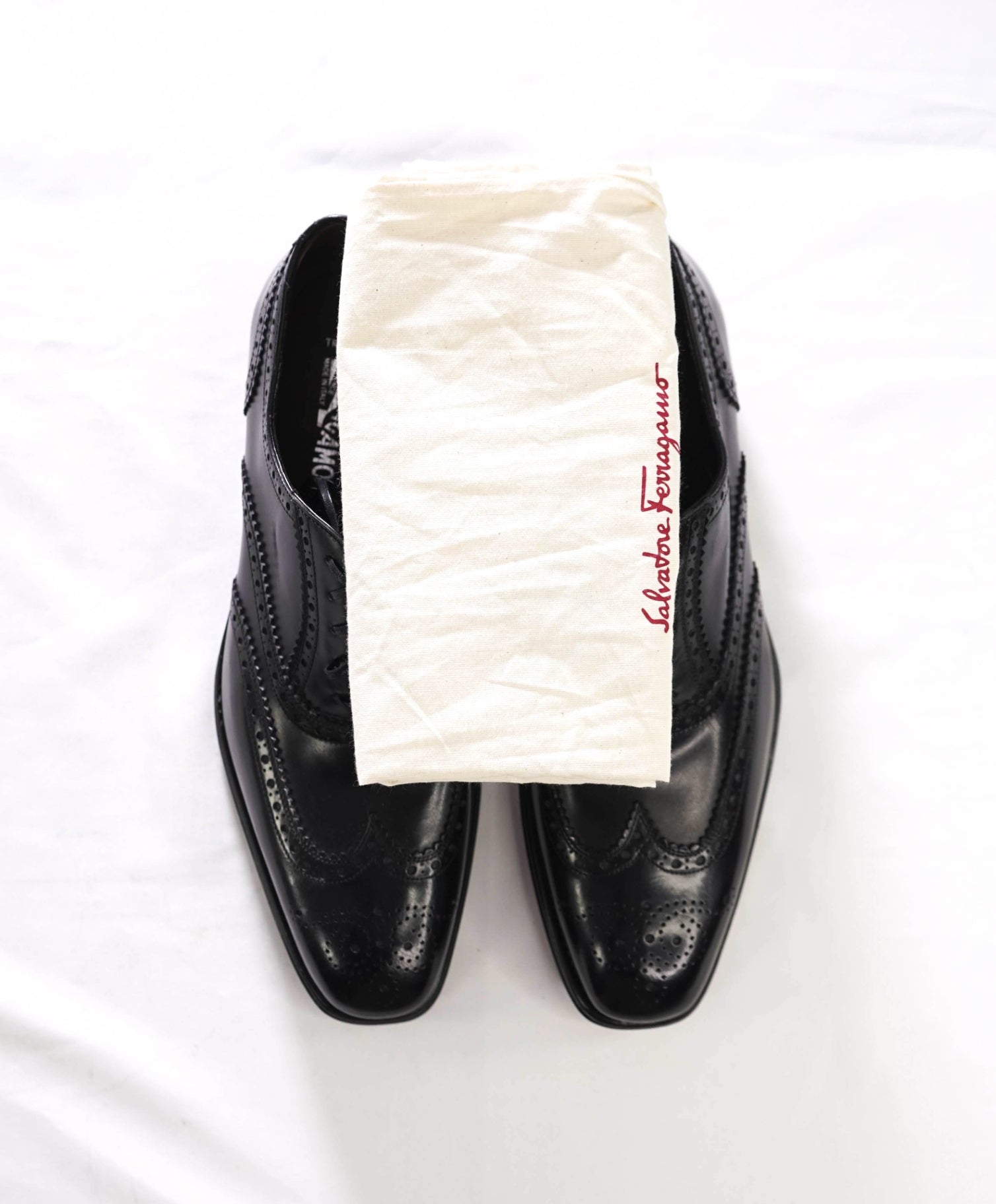 $1,590 FERRAGAMO TRAMEZZA - Black Wingtip Oxfords - 9 EE