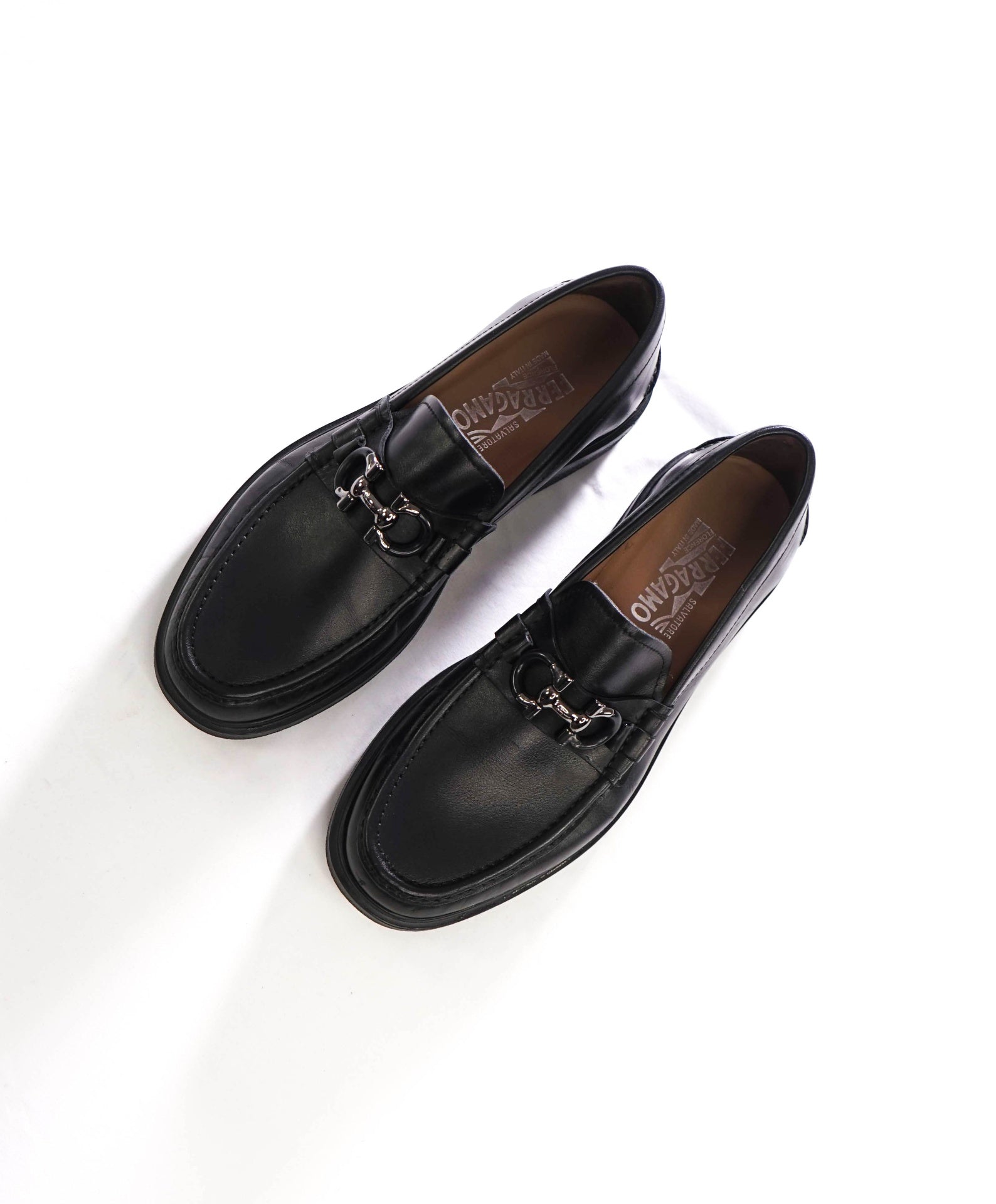 $850 FERRAGAMO - Black Leather Loafers - 9.5 EE