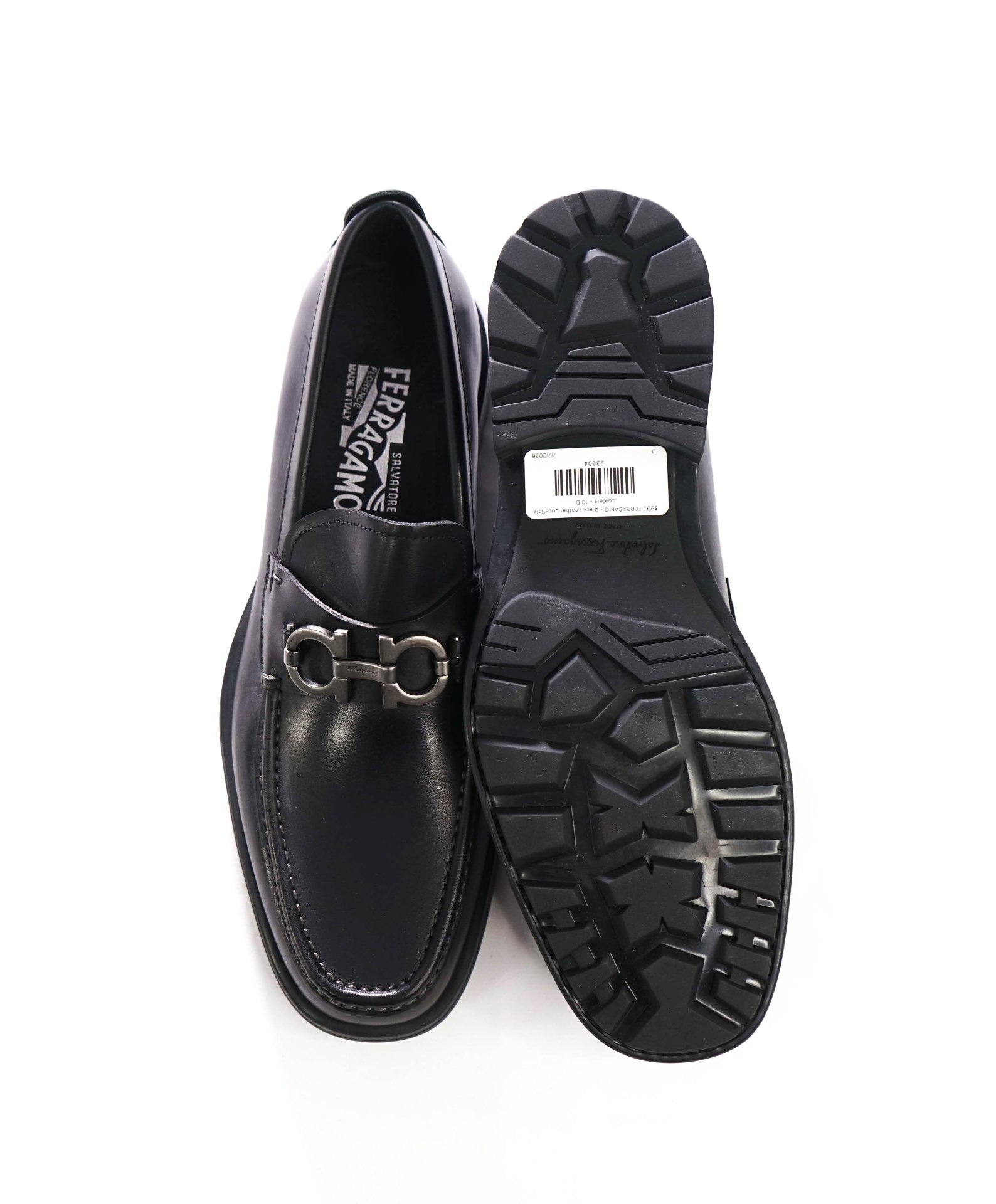 $895 FERRAGAMO - DAVID Black Leather Lug-Sole Loafers - 10 D