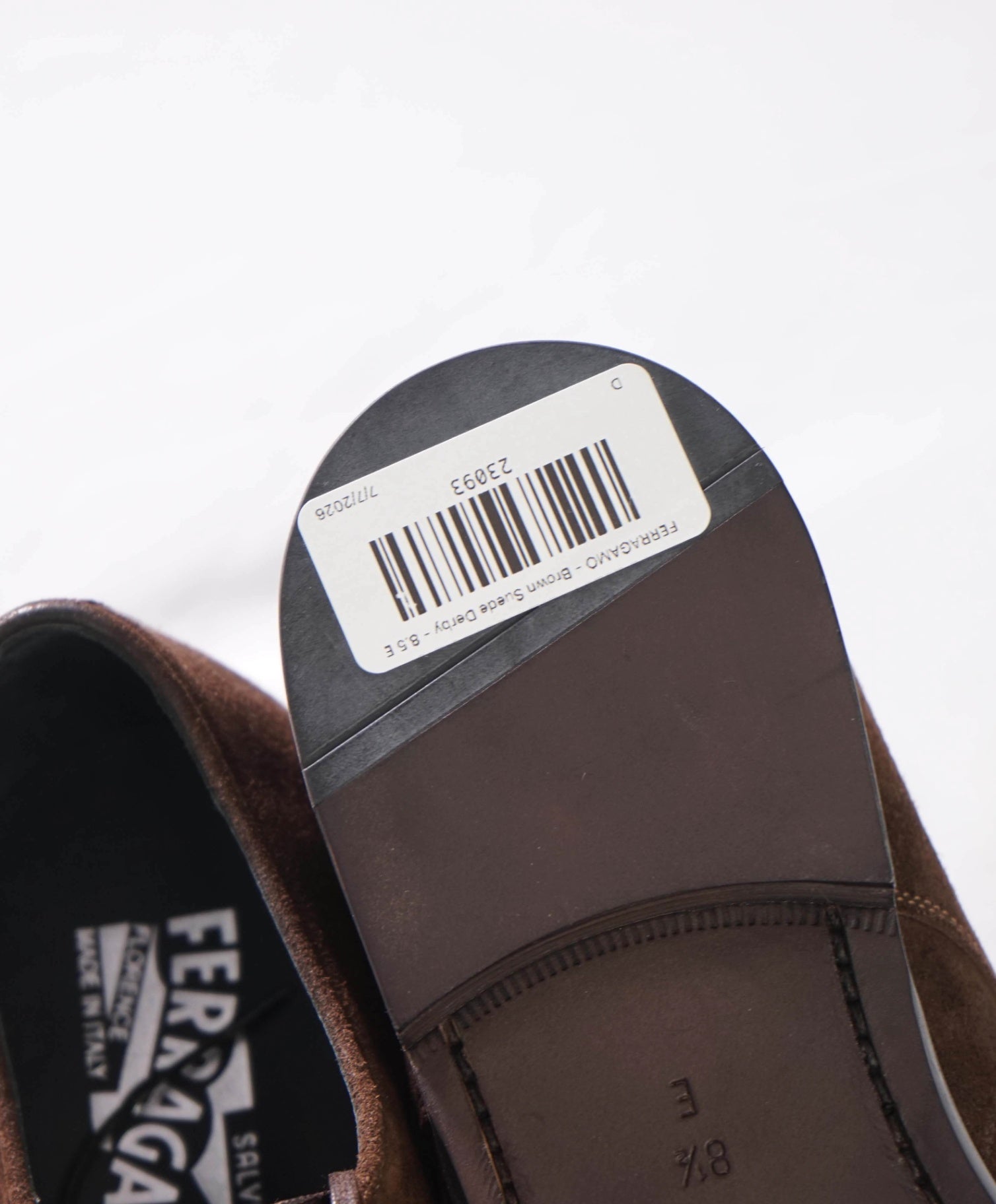 $880 FERRAGAMO - Brown Suede Derby - 8.5 E