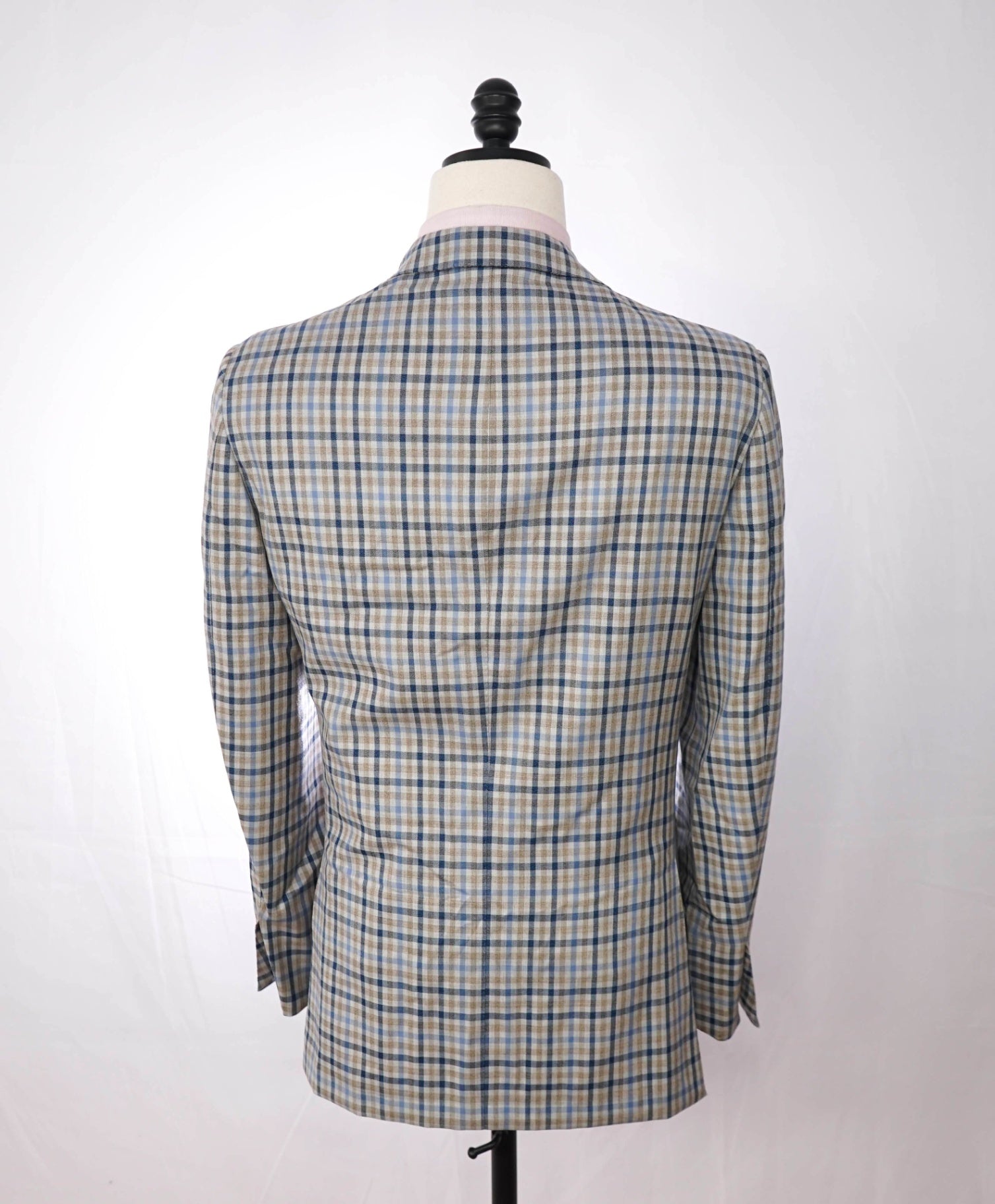 $3,590 ZEGNA - Blue/Beige Plaid Wool Blazer - 40R