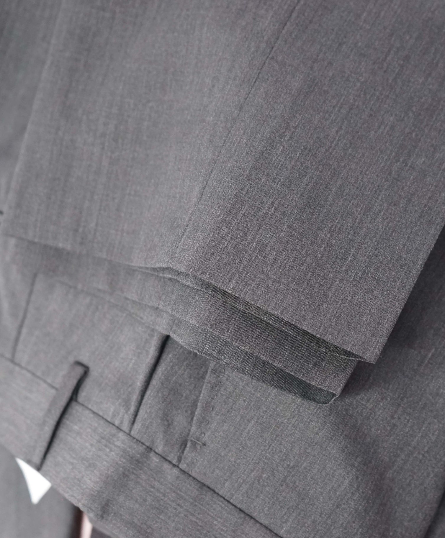$1,295 ZEGNA For SFA - Solid Gray Wool/Silk Suit - 42S