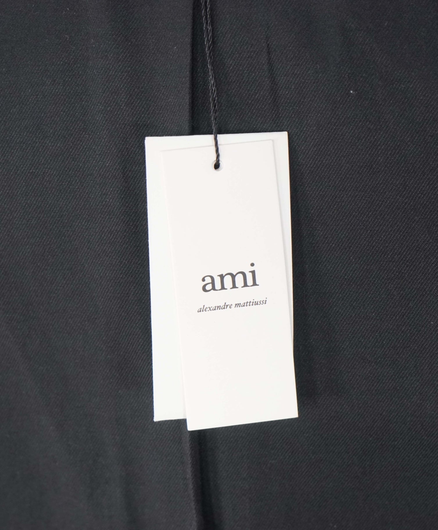 $1,020 AMI - Navy Blue Wool Blazer - 46