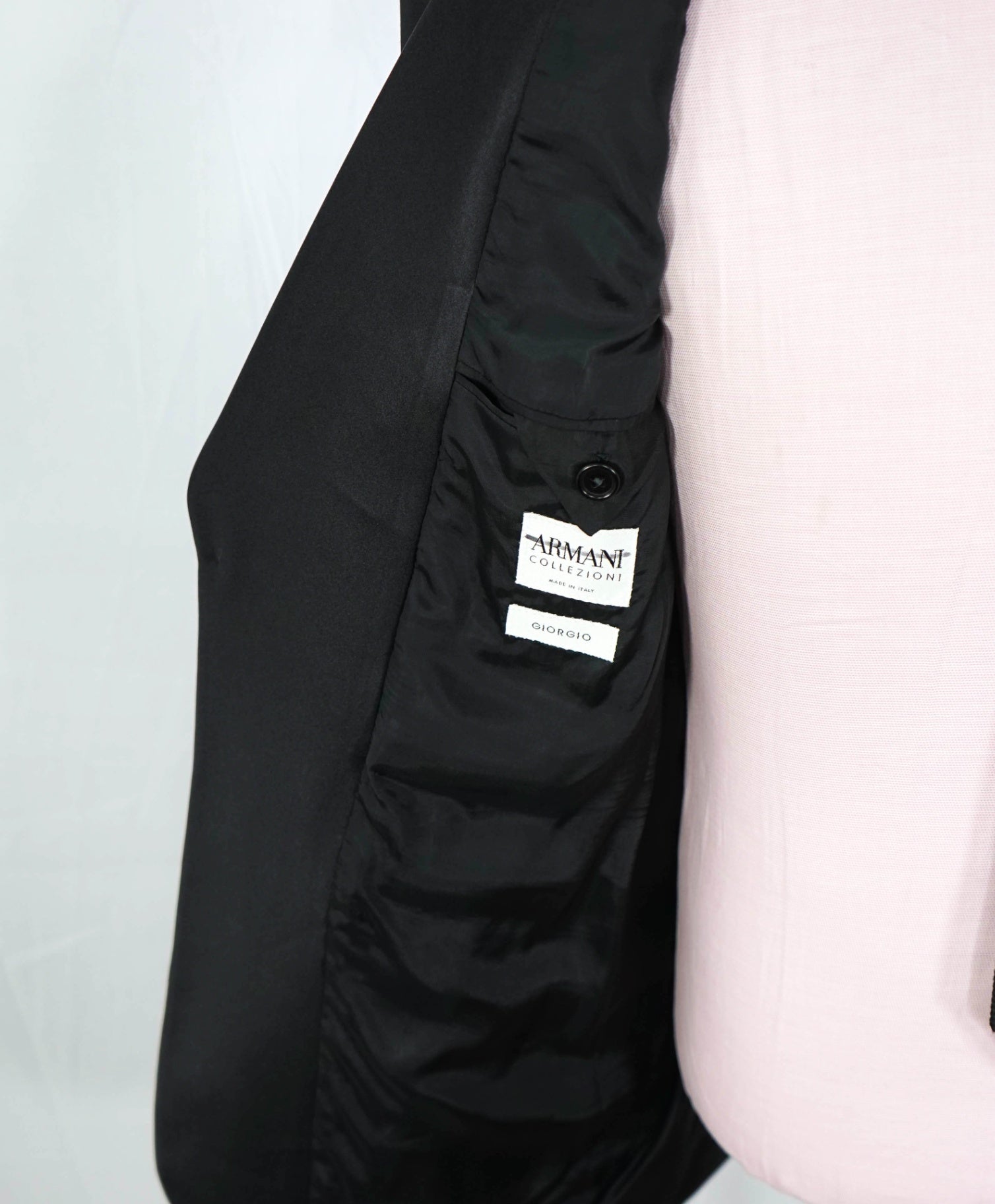 ARMANI COLLEZIONI - Black Wool Peak Lapel DInner Jacket - 38R