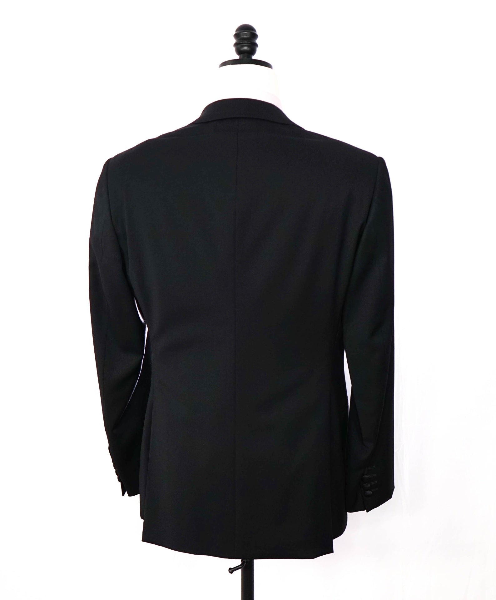 ARMANI COLLEZIONI - Black Wool Peak Lapel DInner Jacket - 38R