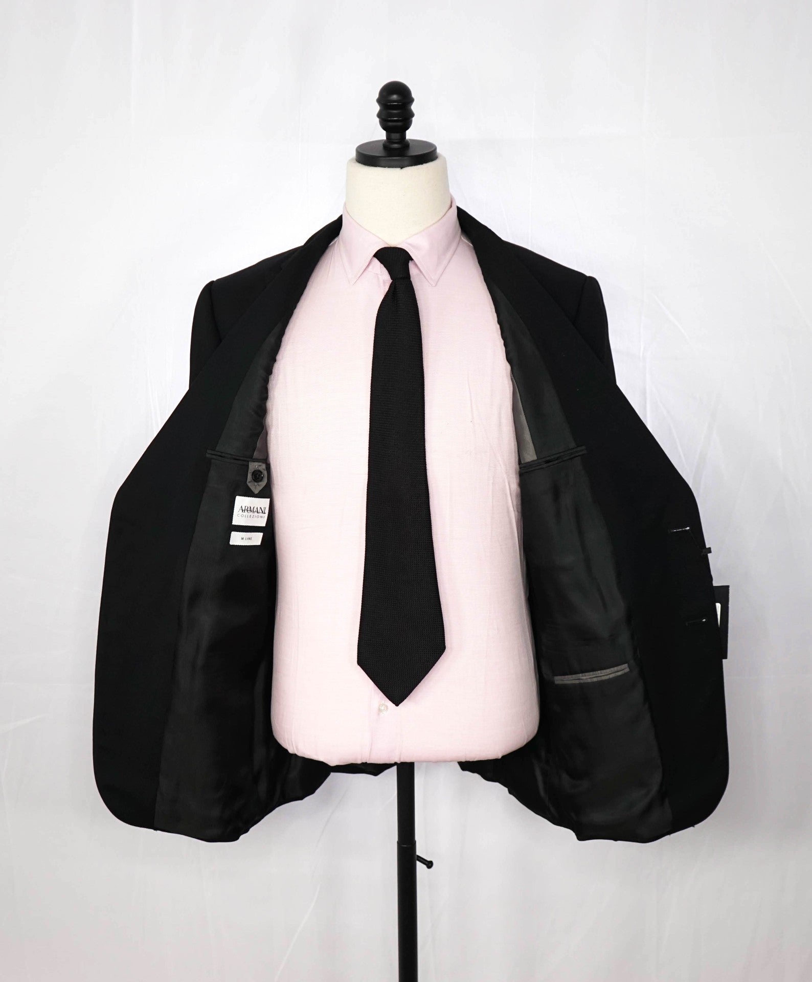 ARMANI COLLEZIONI - Black Wool Peak Lapel Blazer - 44R