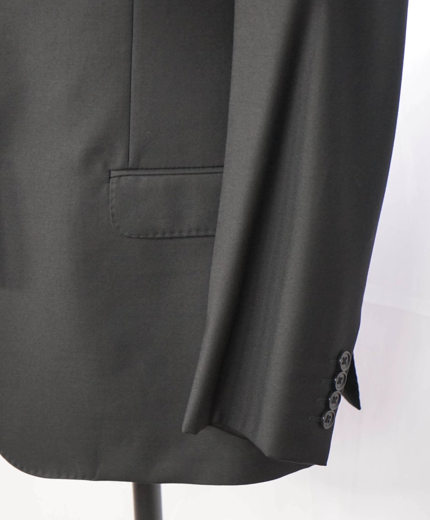 $1,495 EMPORIO ARMANI - Solid Black 130's Wool Blazer - 40R