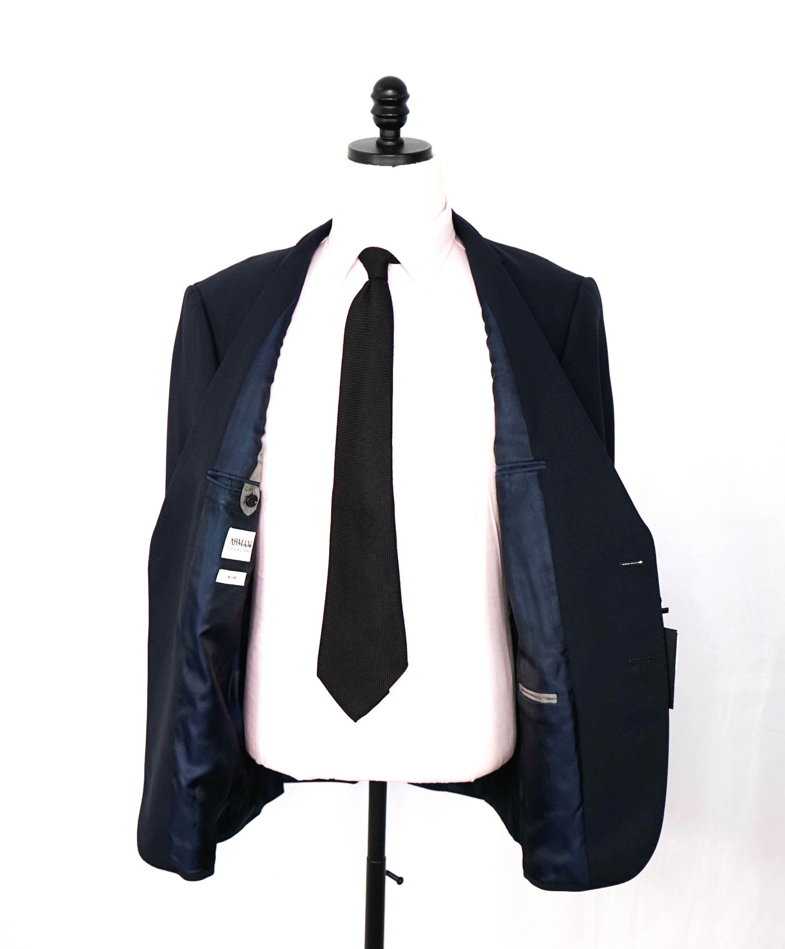 $1,495 ARMANI COLLEZIONI - "M Line" Navy Blue Wool Blazer - 42R